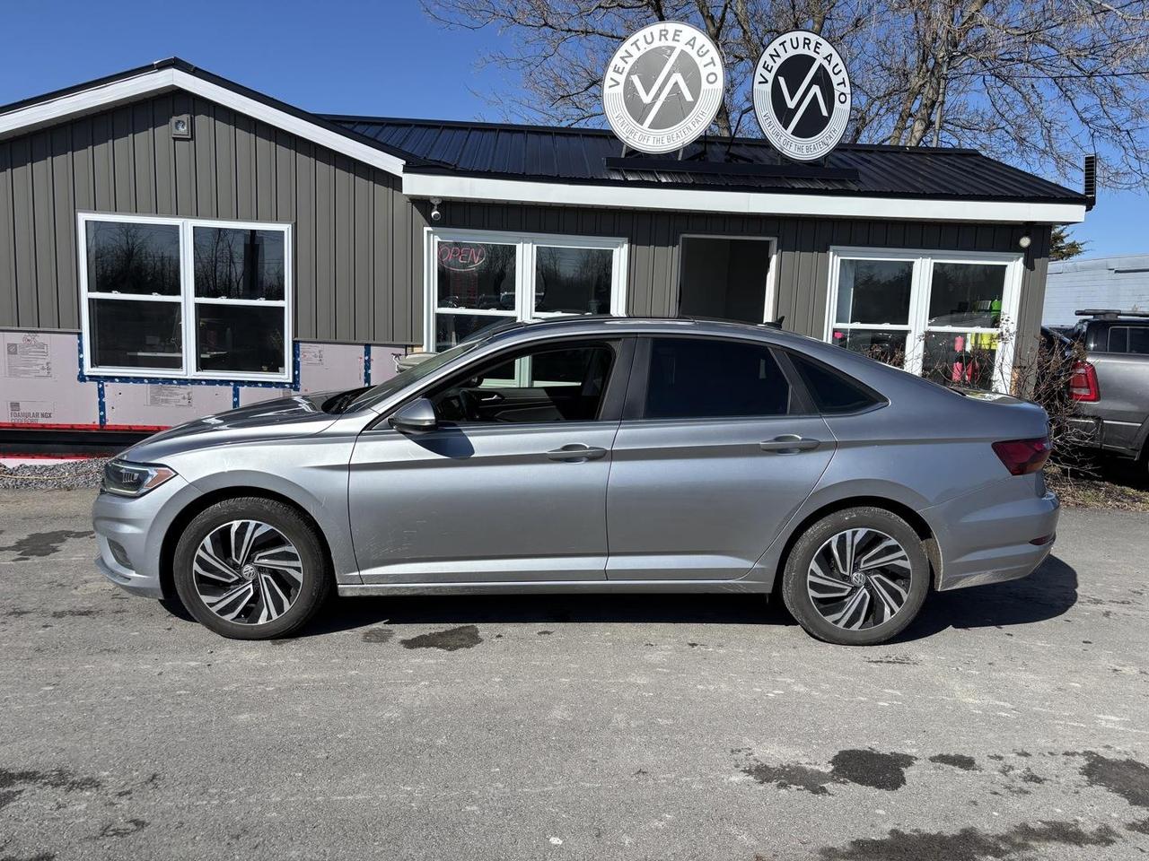 2019 Volkswagen Jetta 1.4 TSI Execline (A8) 4dr Sedan Photo