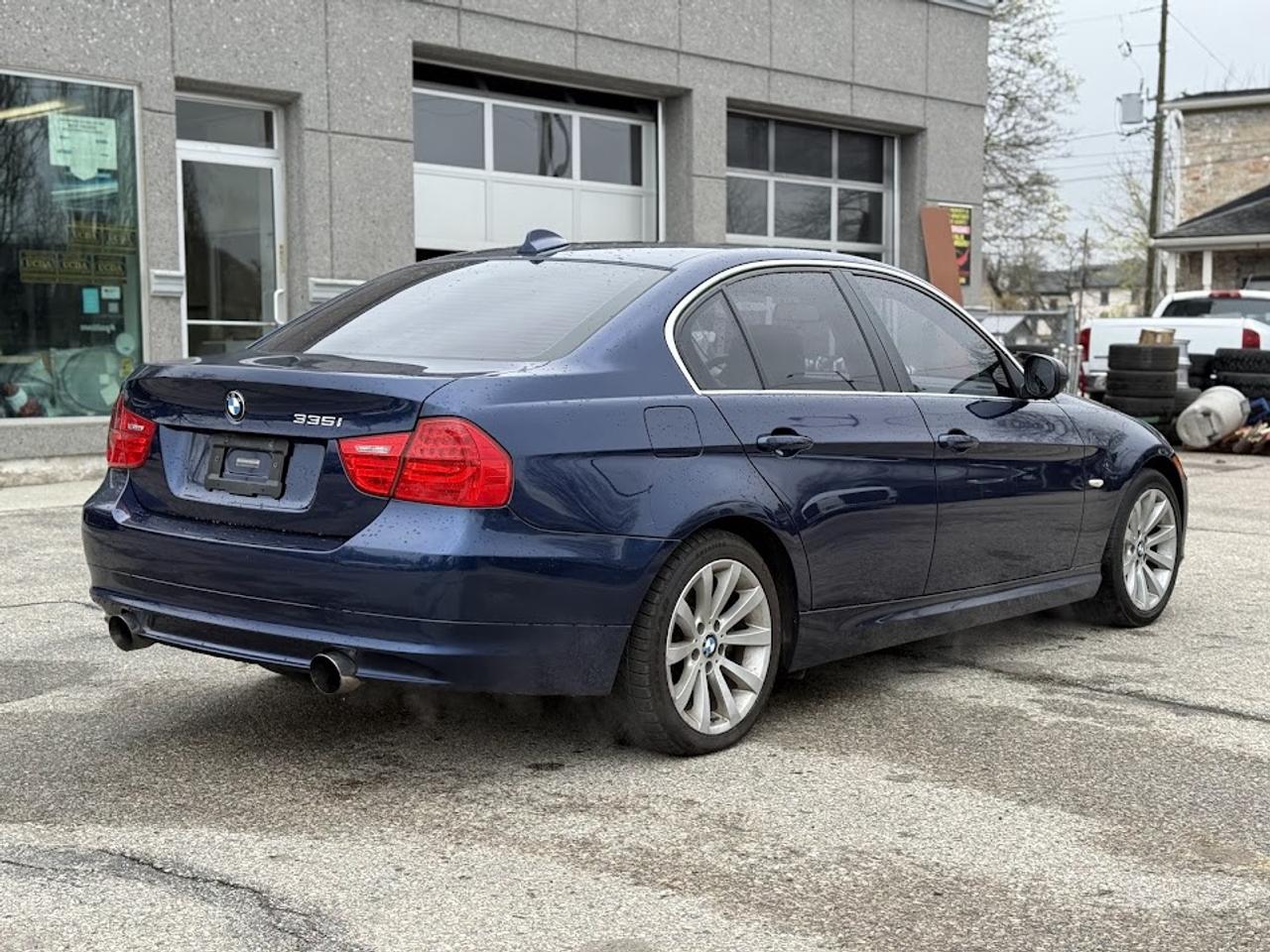 2011 BMW 3-Series 335i xDrive Photo