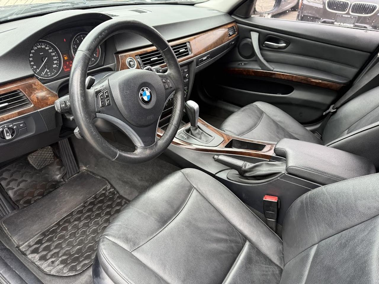 2011 BMW 3-Series 335i xDrive Photo