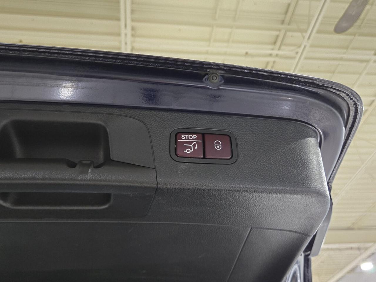 2019 Mercedes-Benz GLC300 GLC 300 4MATIC NAVIGATION BACKUP CAMERA PANO ROOF Photo