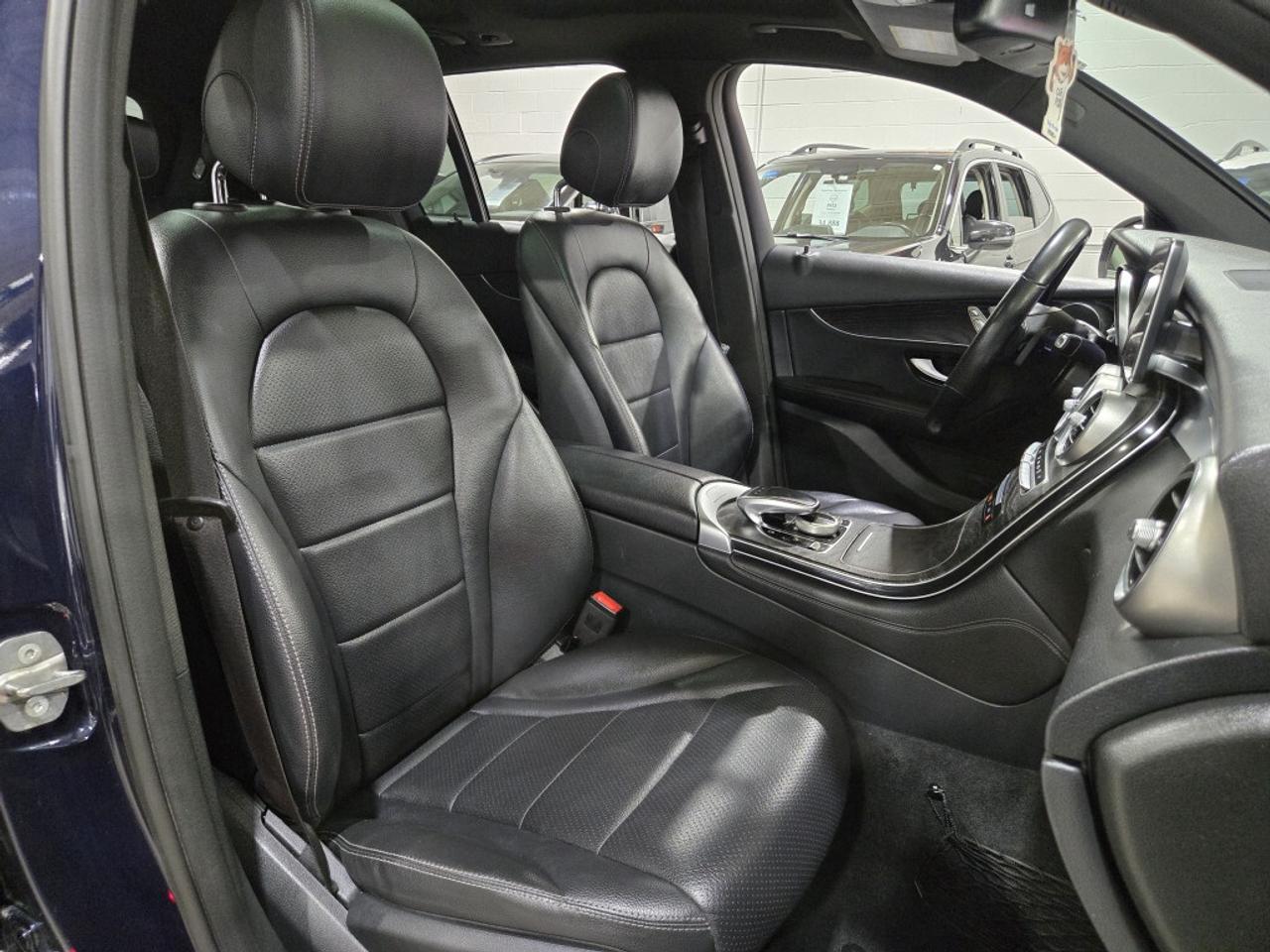 2019 Mercedes-Benz GLC300 GLC 300 4MATIC NAVIGATION BACKUP CAMERA PANO ROOF Photo