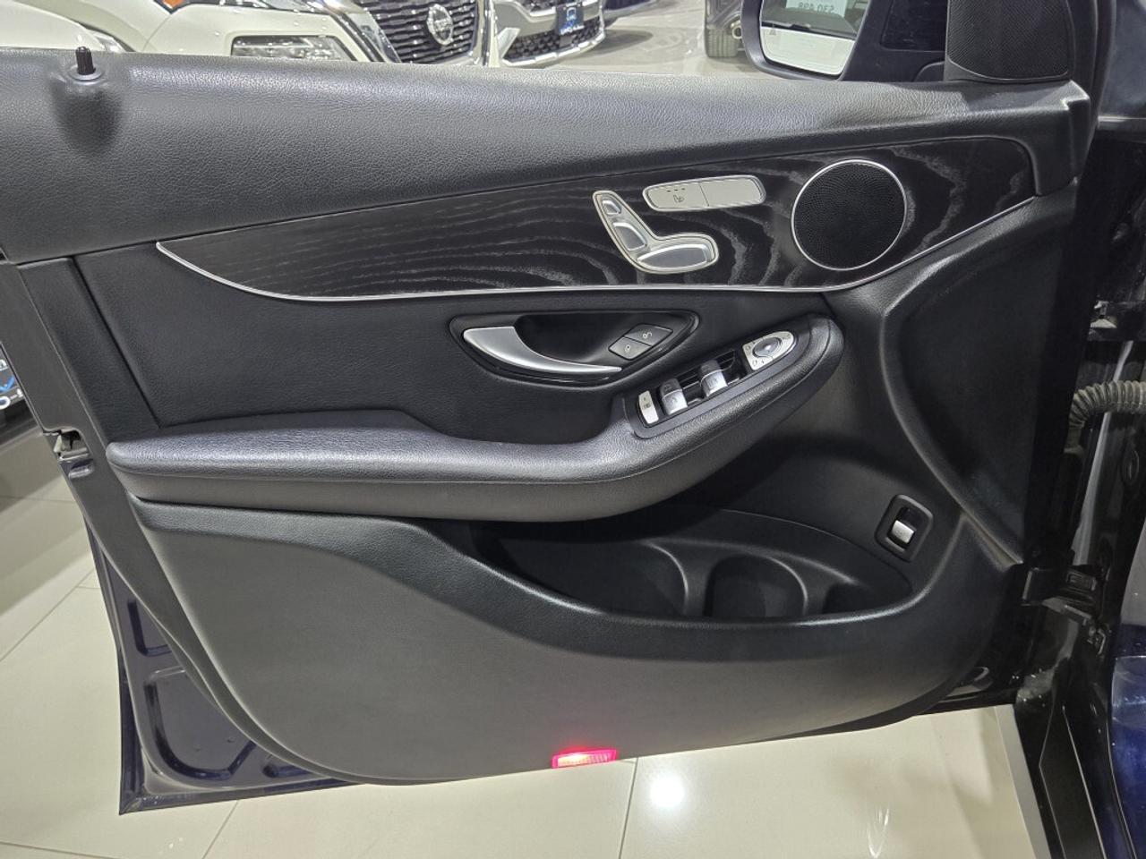 2019 Mercedes-Benz GLC300 GLC 300 4MATIC NAVIGATION BACKUP CAMERA PANO ROOF Photo