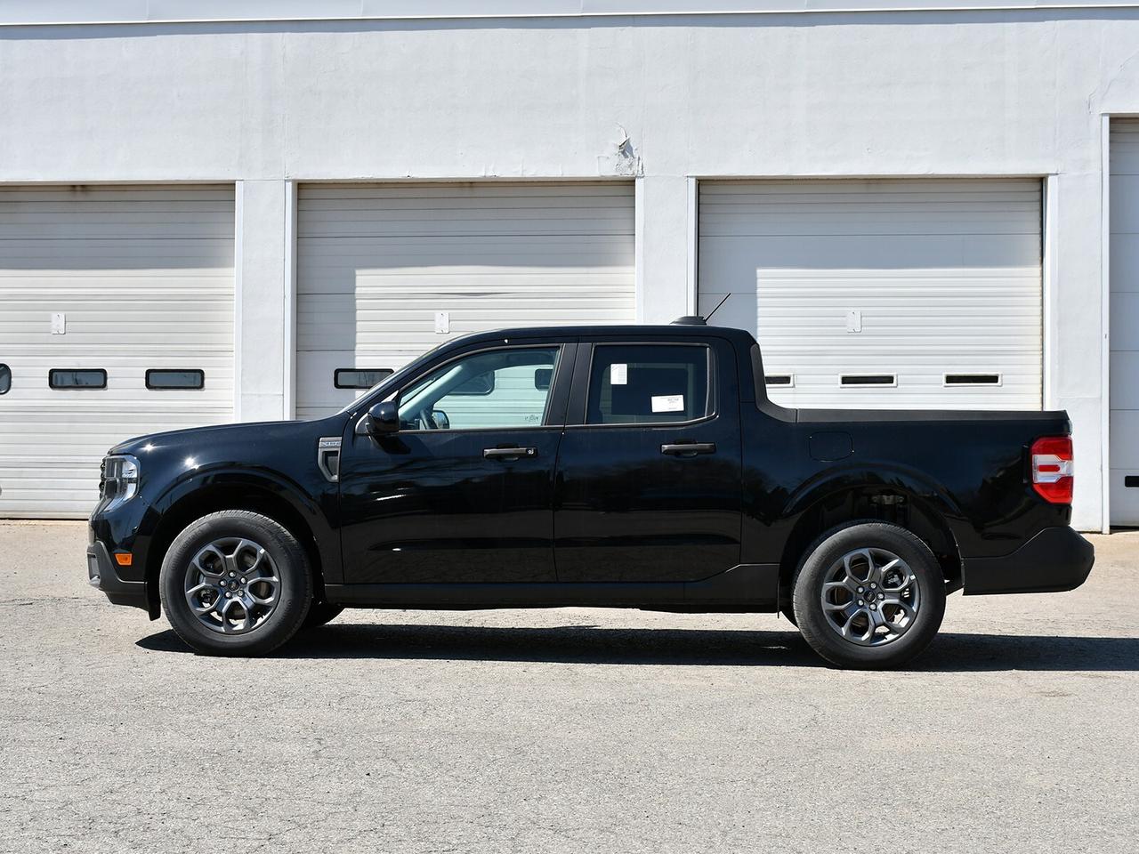 2026 Ford Maverick XLT AWD SuperCrew Photo4