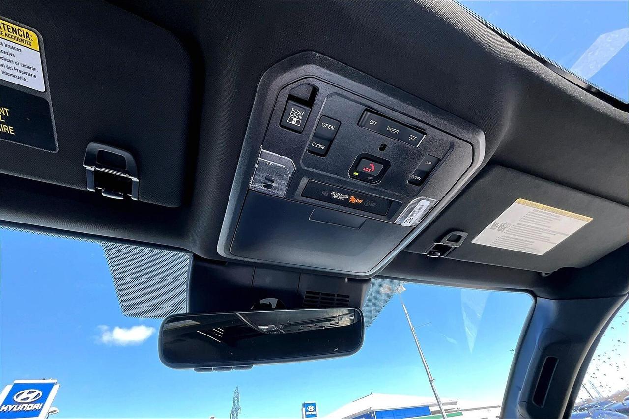 2025 Toyota Tacoma TRD SPORT PREMIUM 4WD   FULLY LOADED!   LOW KM! Photo