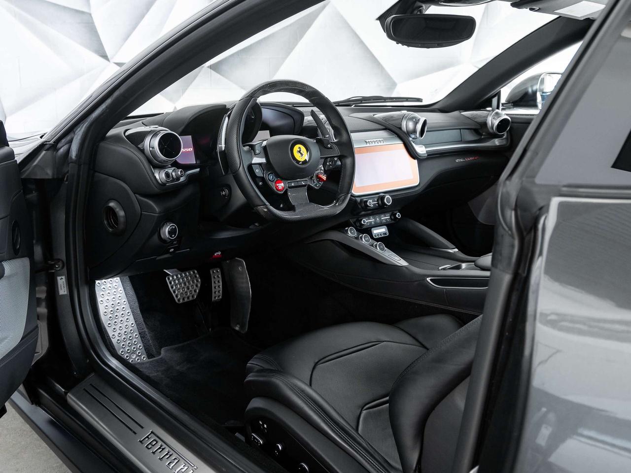 2018 Ferrari GTC4Lusso  Photo