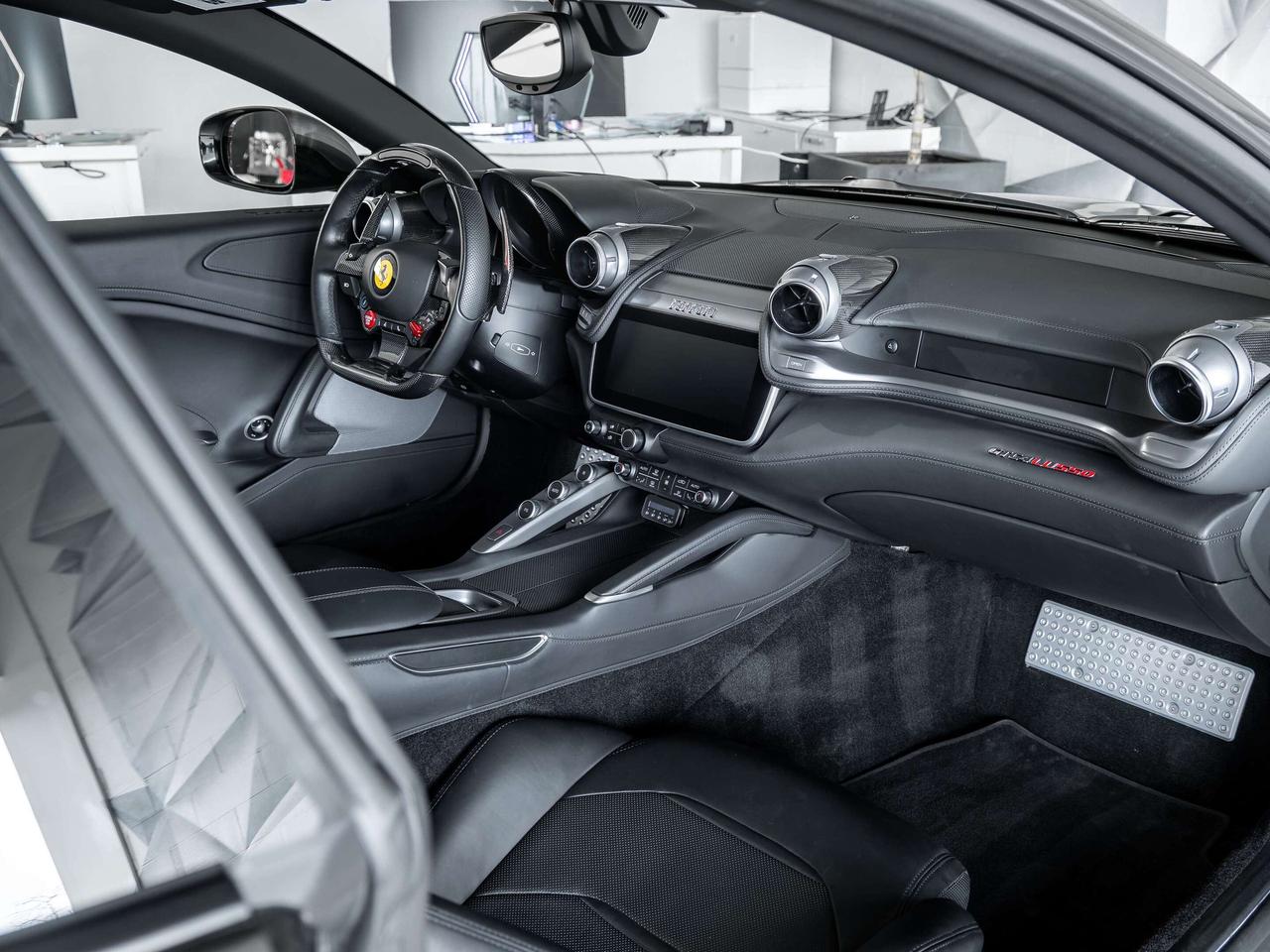 2018 Ferrari GTC4Lusso  Photo