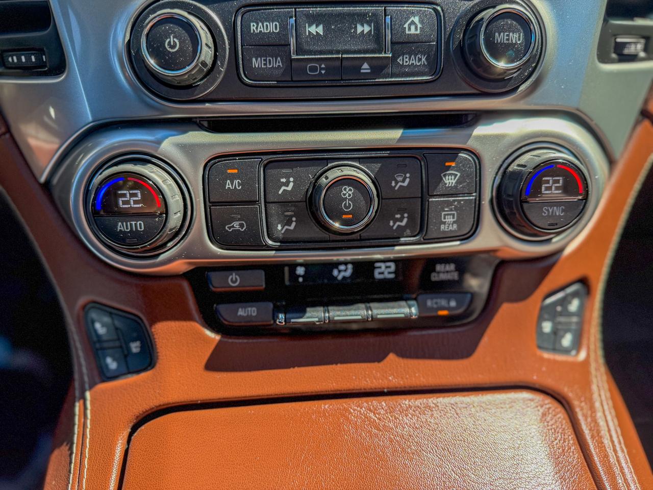 2016 Chevrolet Tahoe LTZ-4WD/BSM/7 PASS/ACC/REMOTE/ROOF/CAMERA/BOSE ... Photo