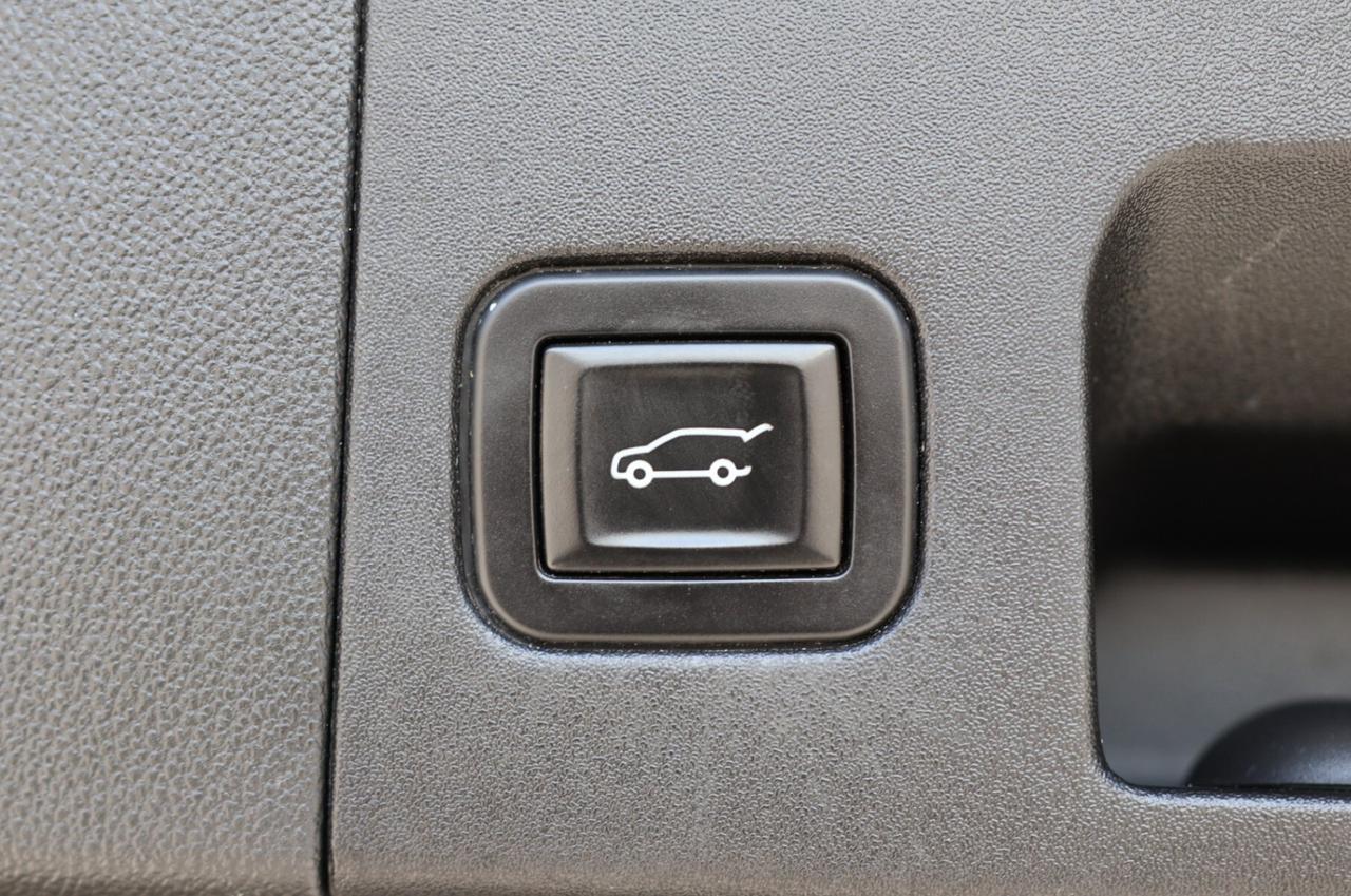 2017 Cadillac XT5 PLATINUM-AWD/NAV/ADAPT CRUISE/360 CAM/BLIS/H&C SEA Photo