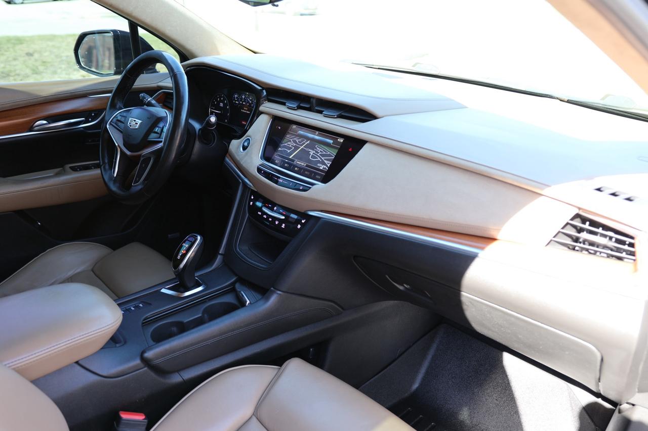 2017 Cadillac XT5 PLATINUM-AWD/NAV/ADAPT CRUISE/360 CAM/BLIS/H&C SEA Photo