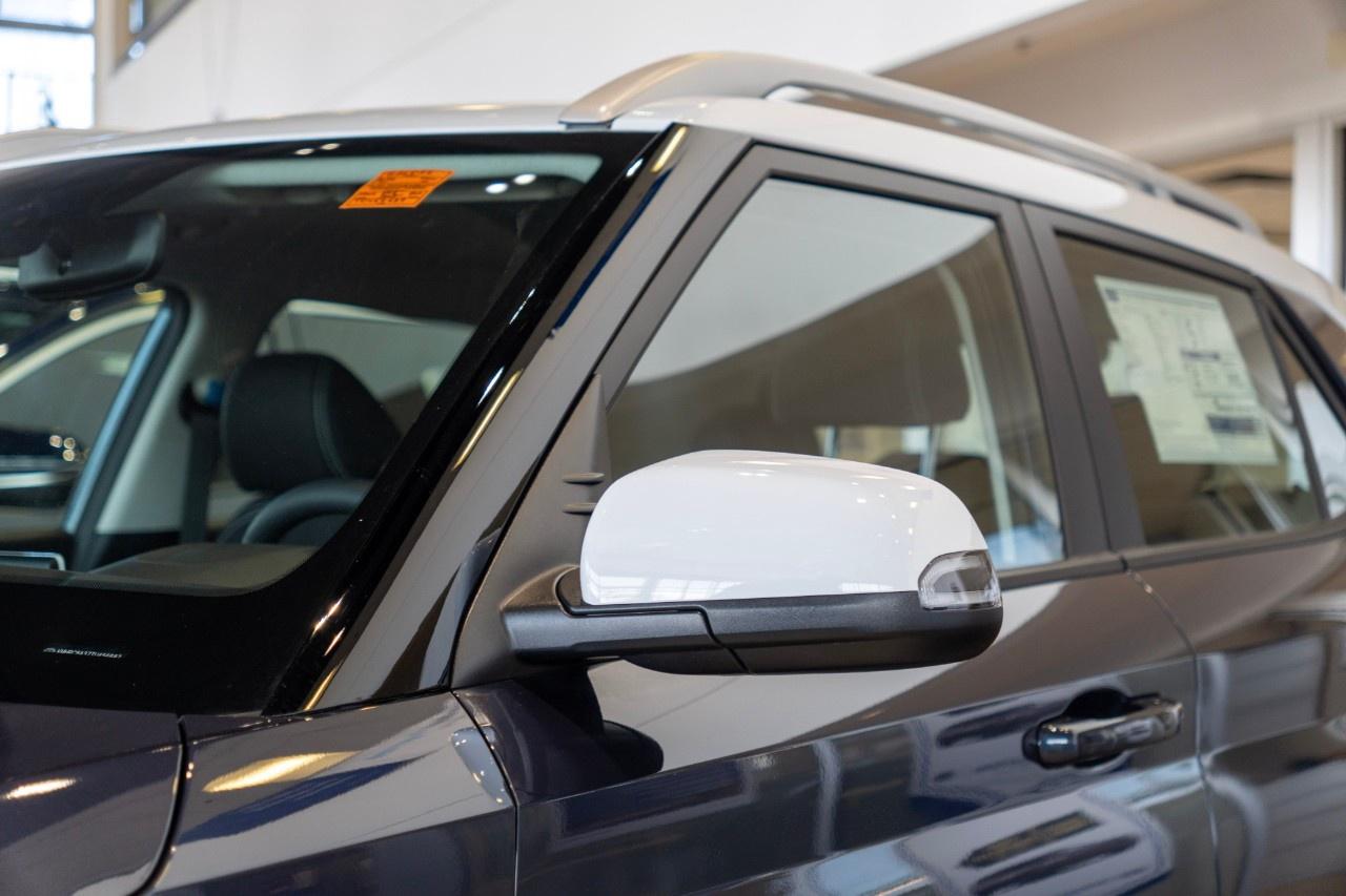 2026 Hyundai Venue Preferred IVT w/Two-Tone Photo