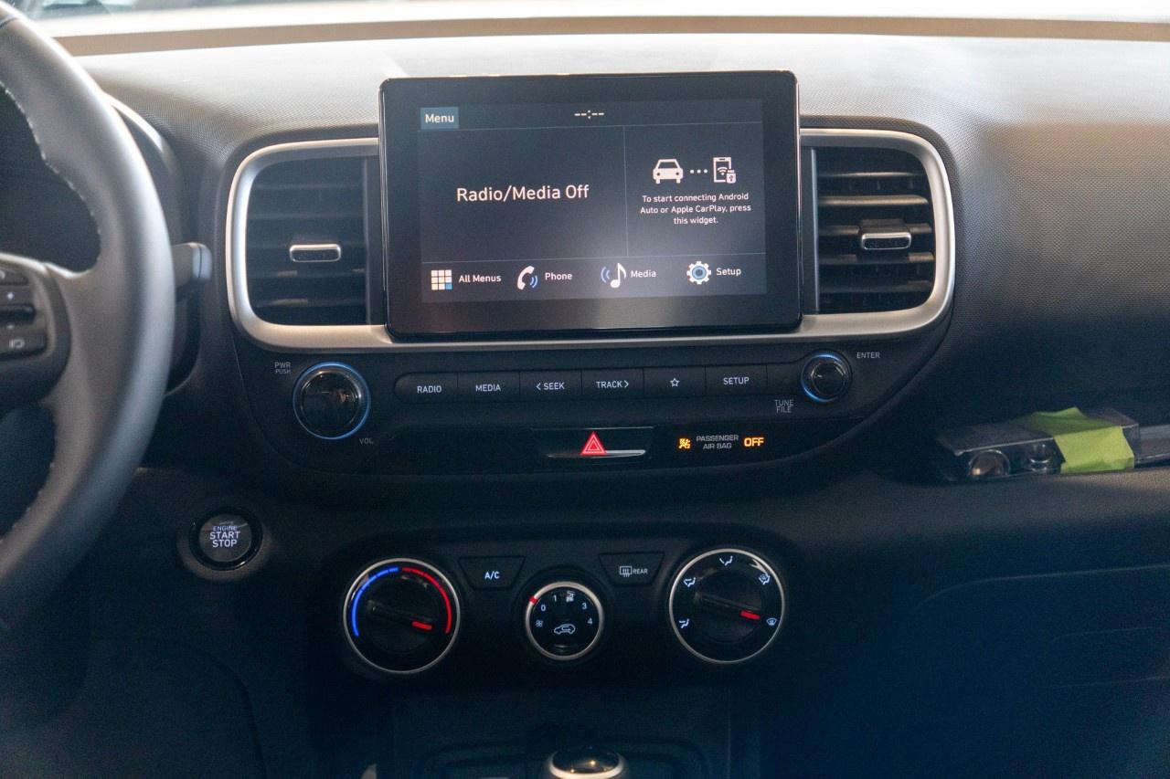 2026 Hyundai Venue Preferred IVT w/Two-Tone Photo