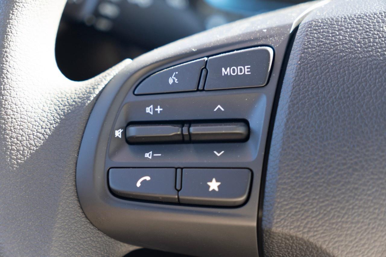 2026 Hyundai Venue Essential IVT w/Two-Tone Photo