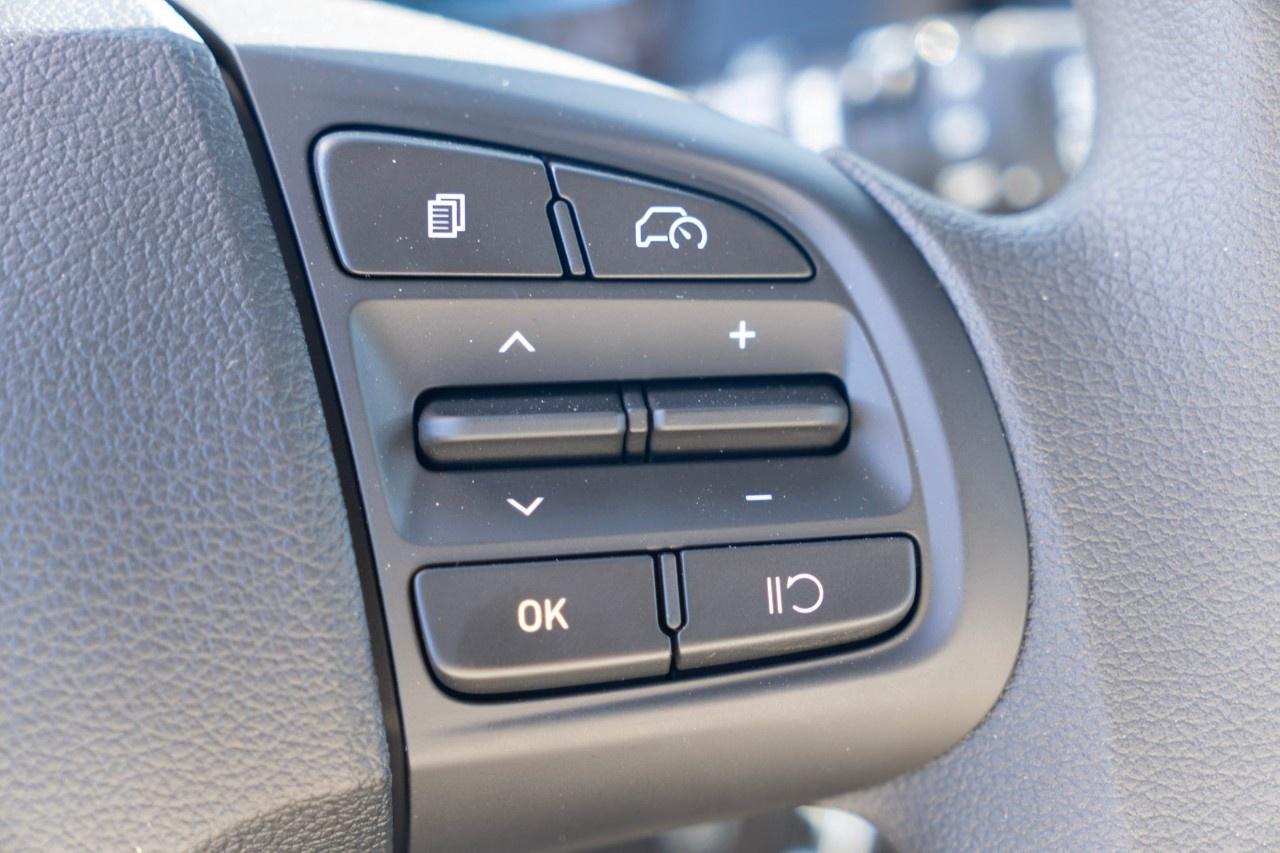 2026 Hyundai Venue Essential IVT w/Two-Tone Photo