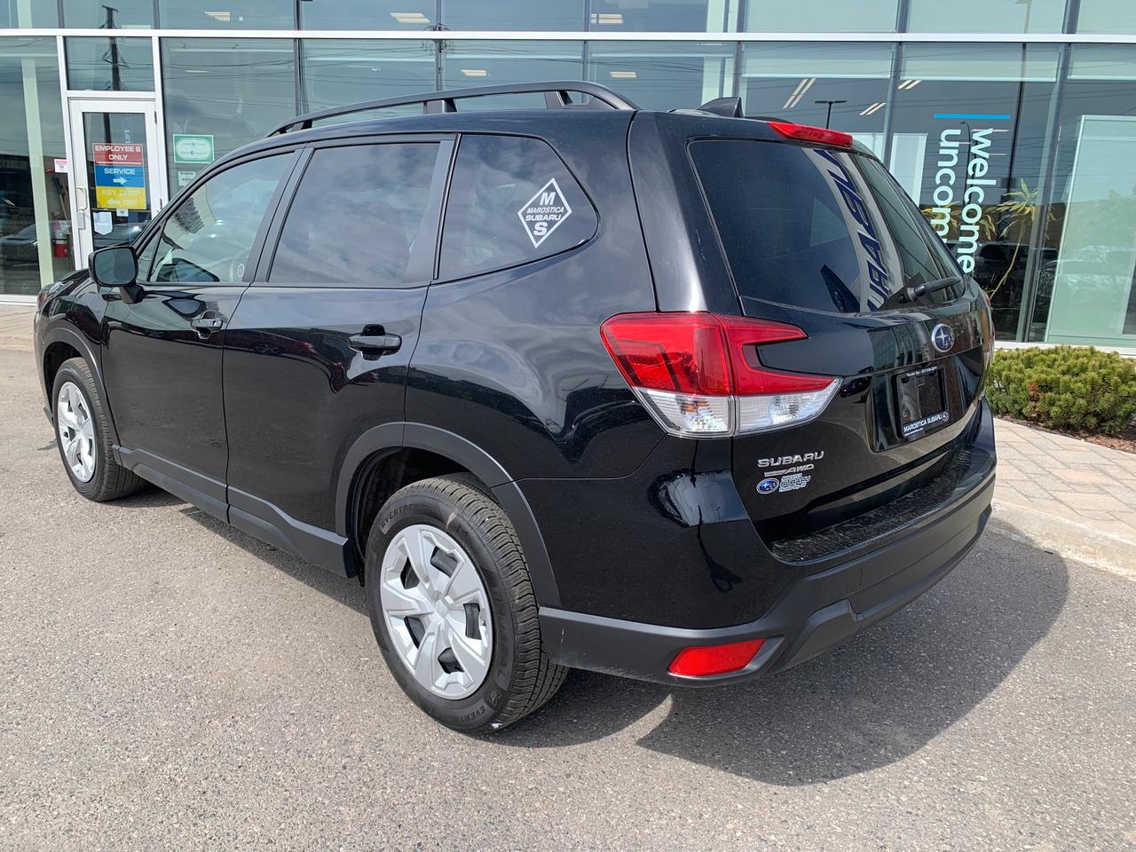 2022 Subaru Forester Base 4dr All-Wheel Drive Photo4