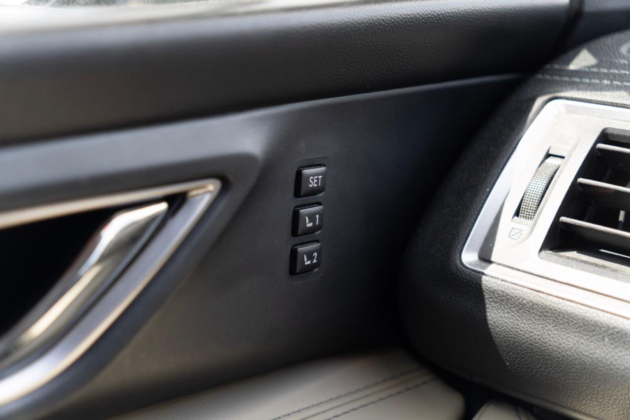 2019 Subaru ASCENT Limited 8-Passenger Photo