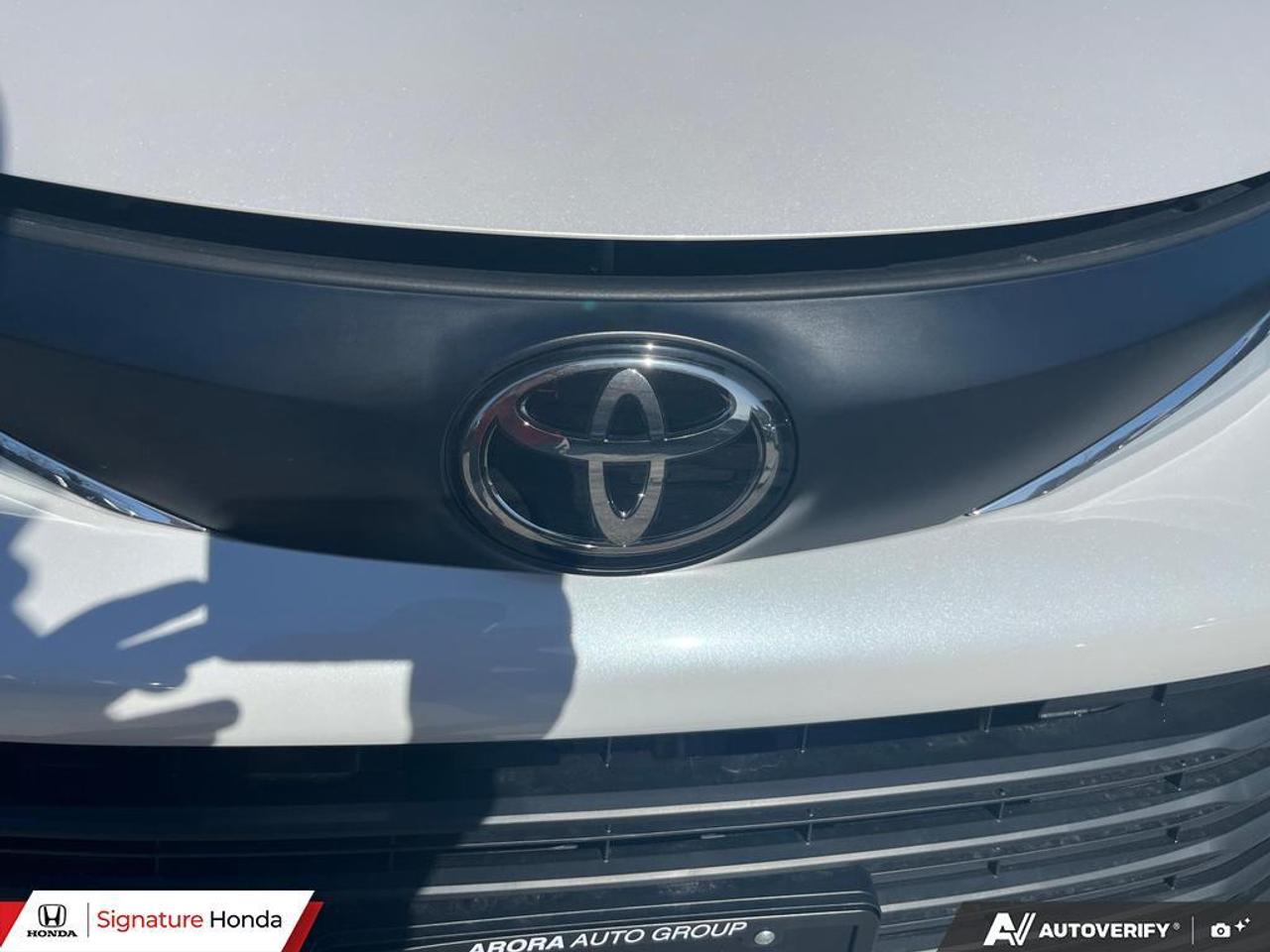 2026 Toyota Sienna XLE Photo