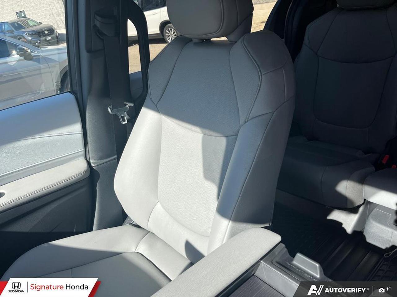 2026 Toyota Sienna XLE Photo