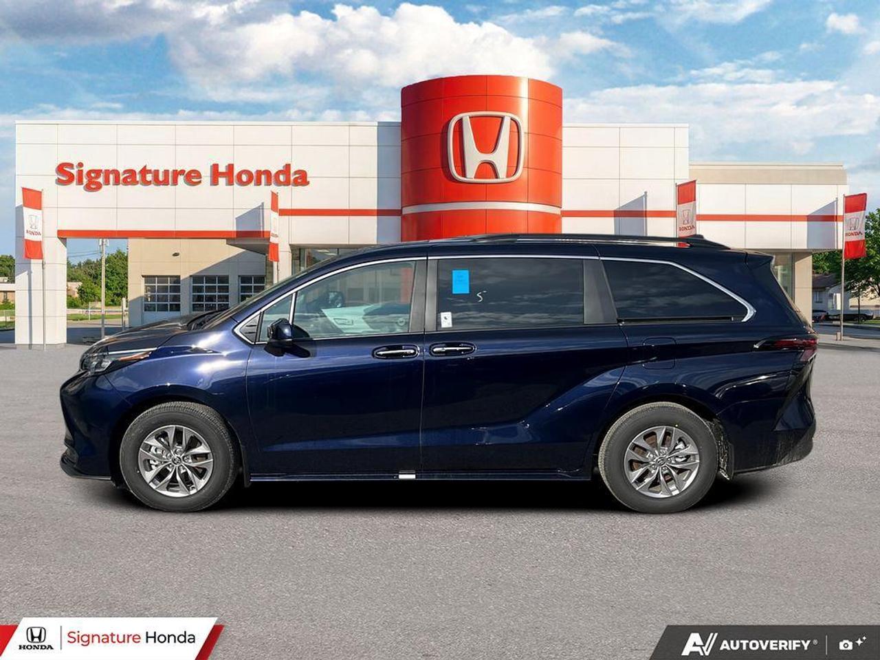 2026 Toyota Sienna XLE Photo