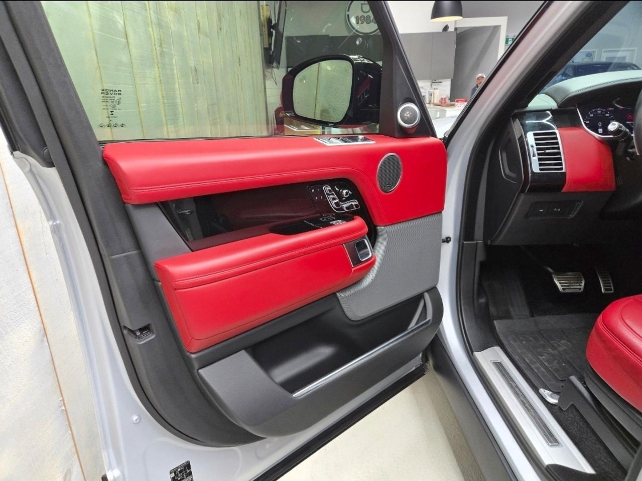 2020 Land Rover Range Rover P525 5.0L V8 Supercharged Autobiography SWB Photo