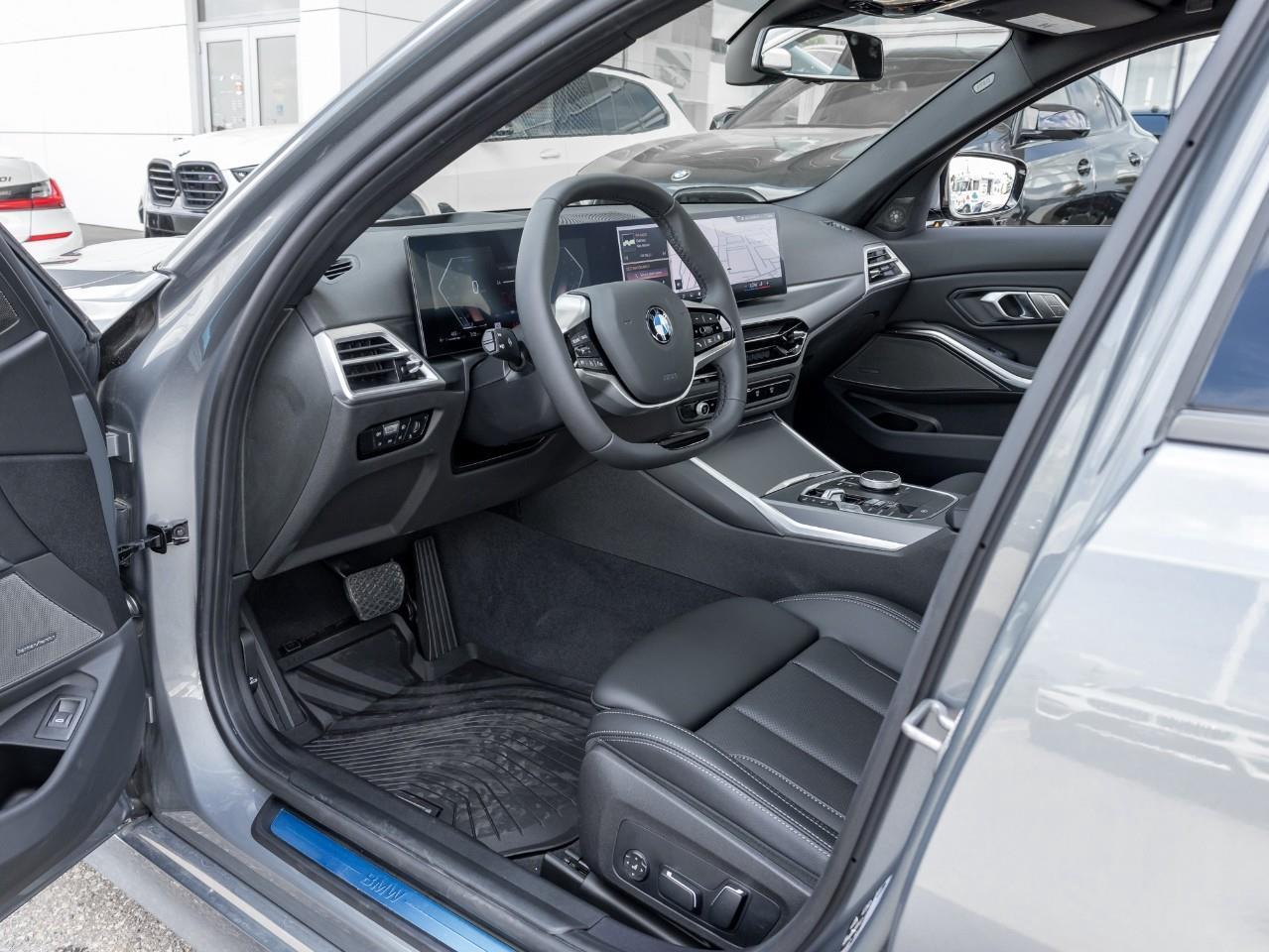 2025 BMW 330 i xDrive 4dr All-Wheel Drive Sedan Photo