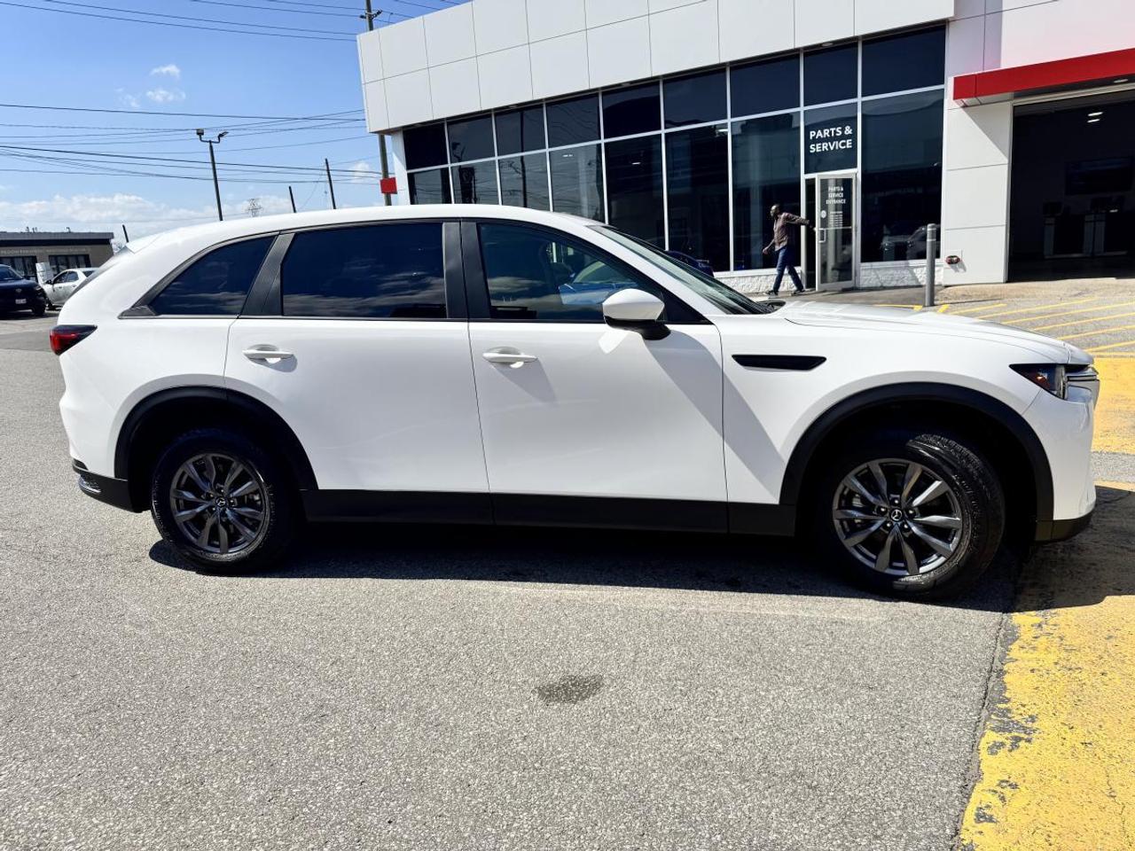 2024 Mazda CX-90 MHEV GS AWD/ EXTENDED WARRANTY/ 3.95% RATE/ MUST SEE Photo