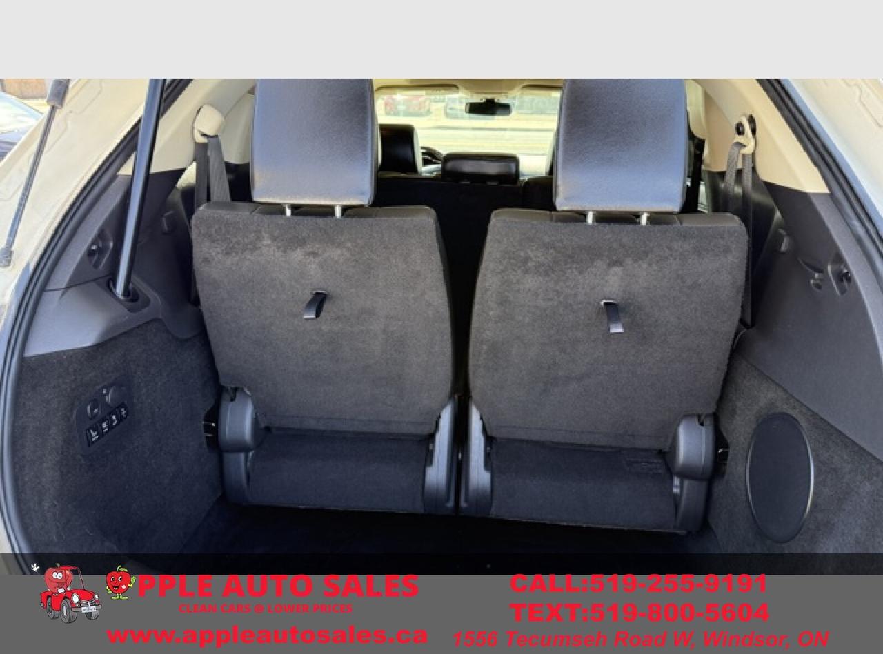 2014 Lincoln MKT  Photo