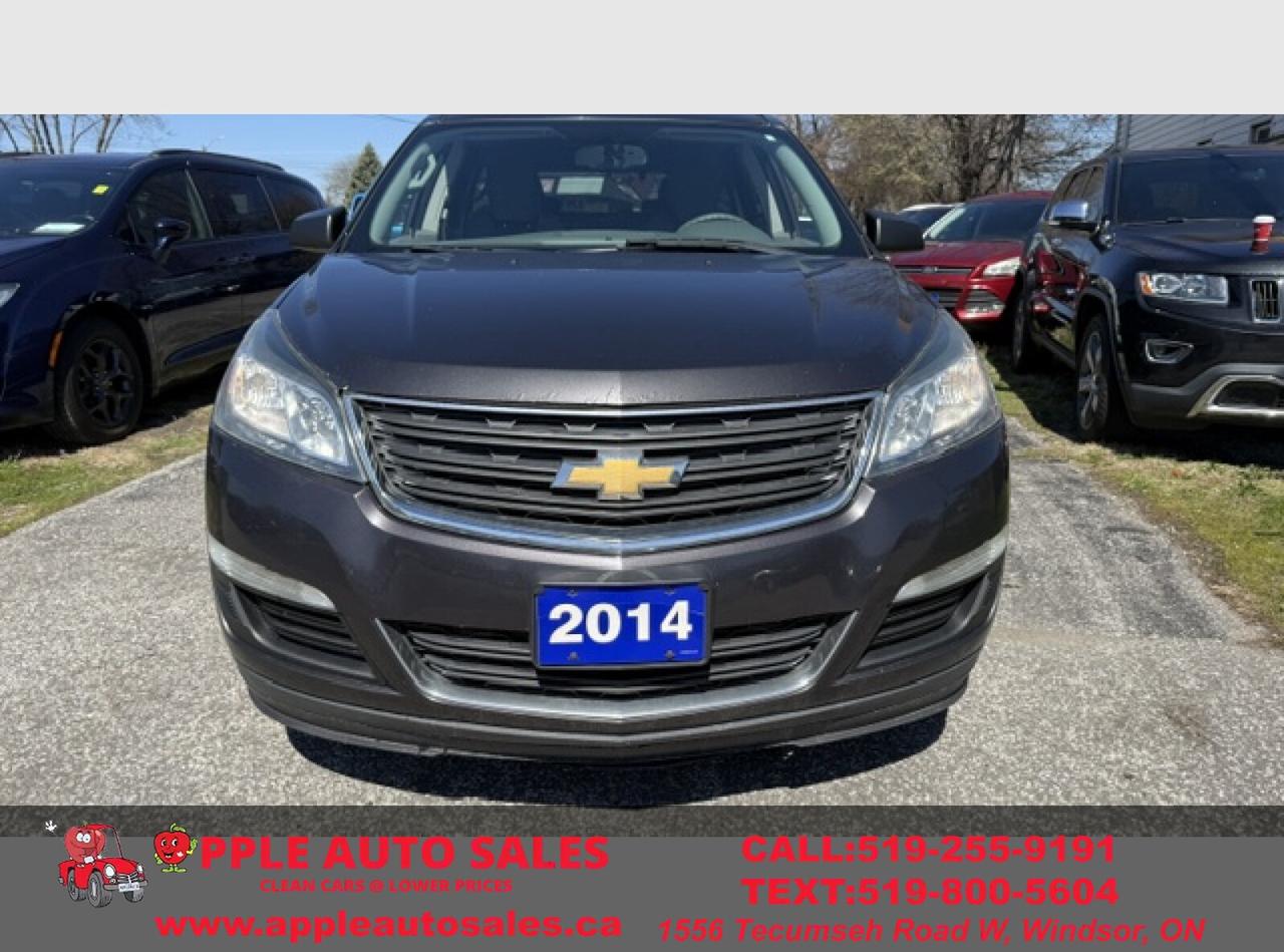 2014 Chevrolet Traverse LS Photo