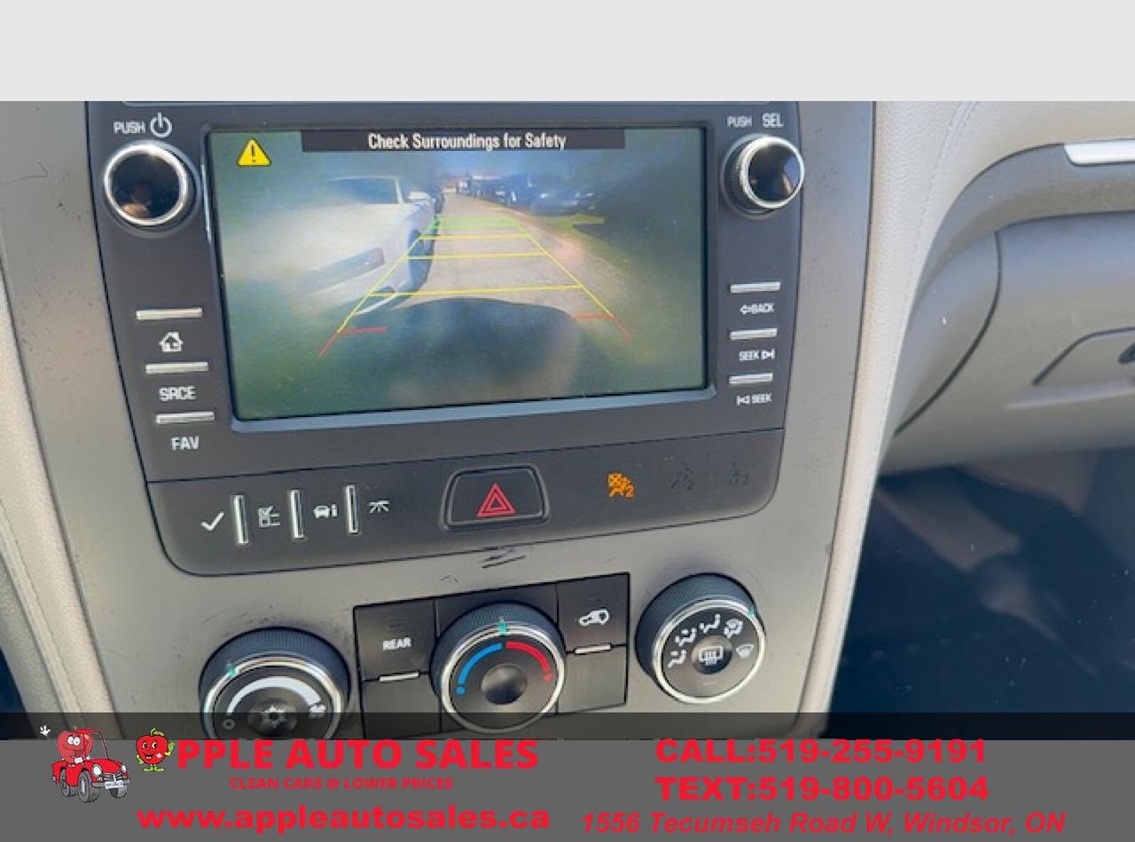 2014 Chevrolet Traverse LS Photo