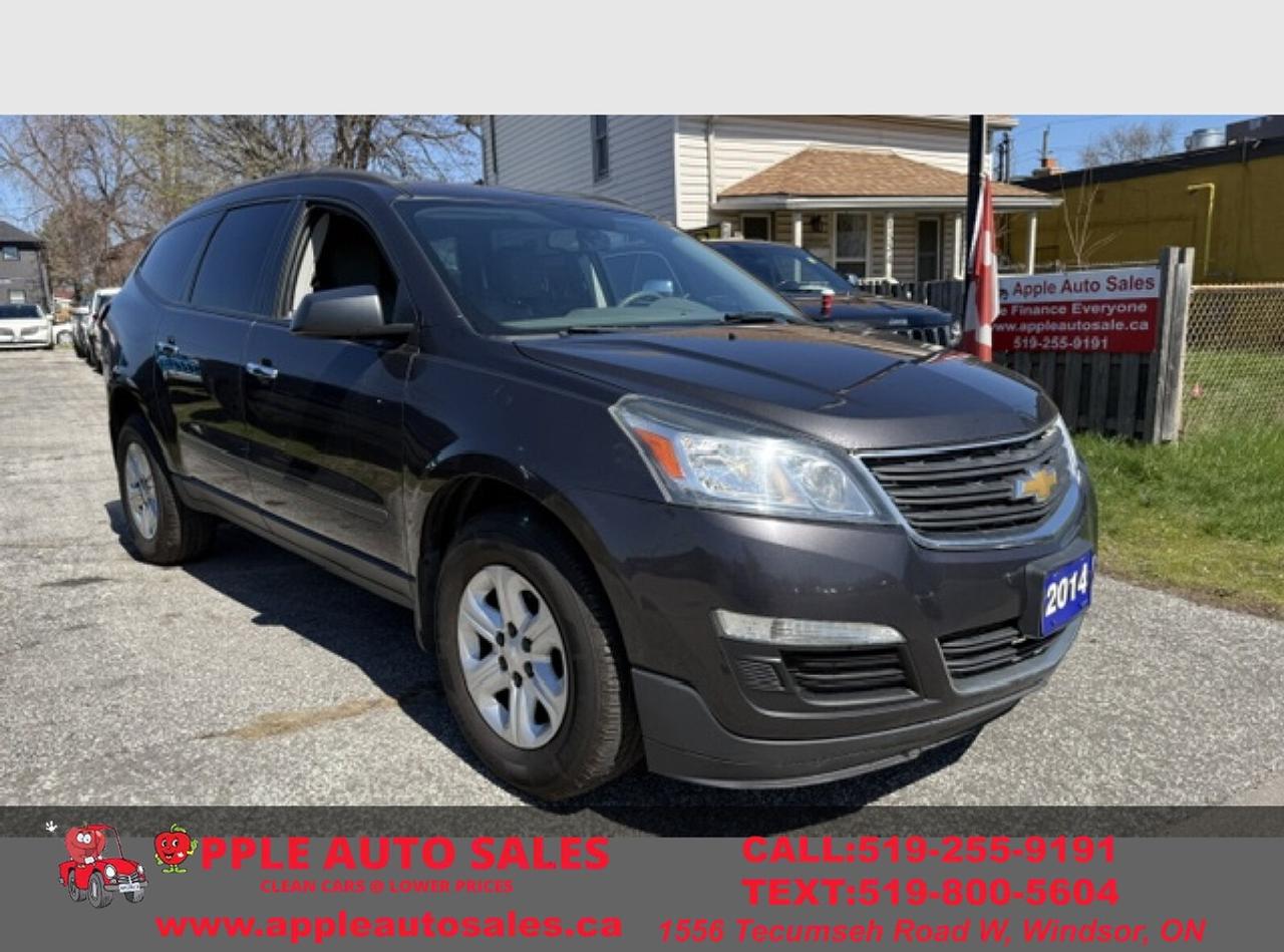 2014 Chevrolet Traverse LS Photo