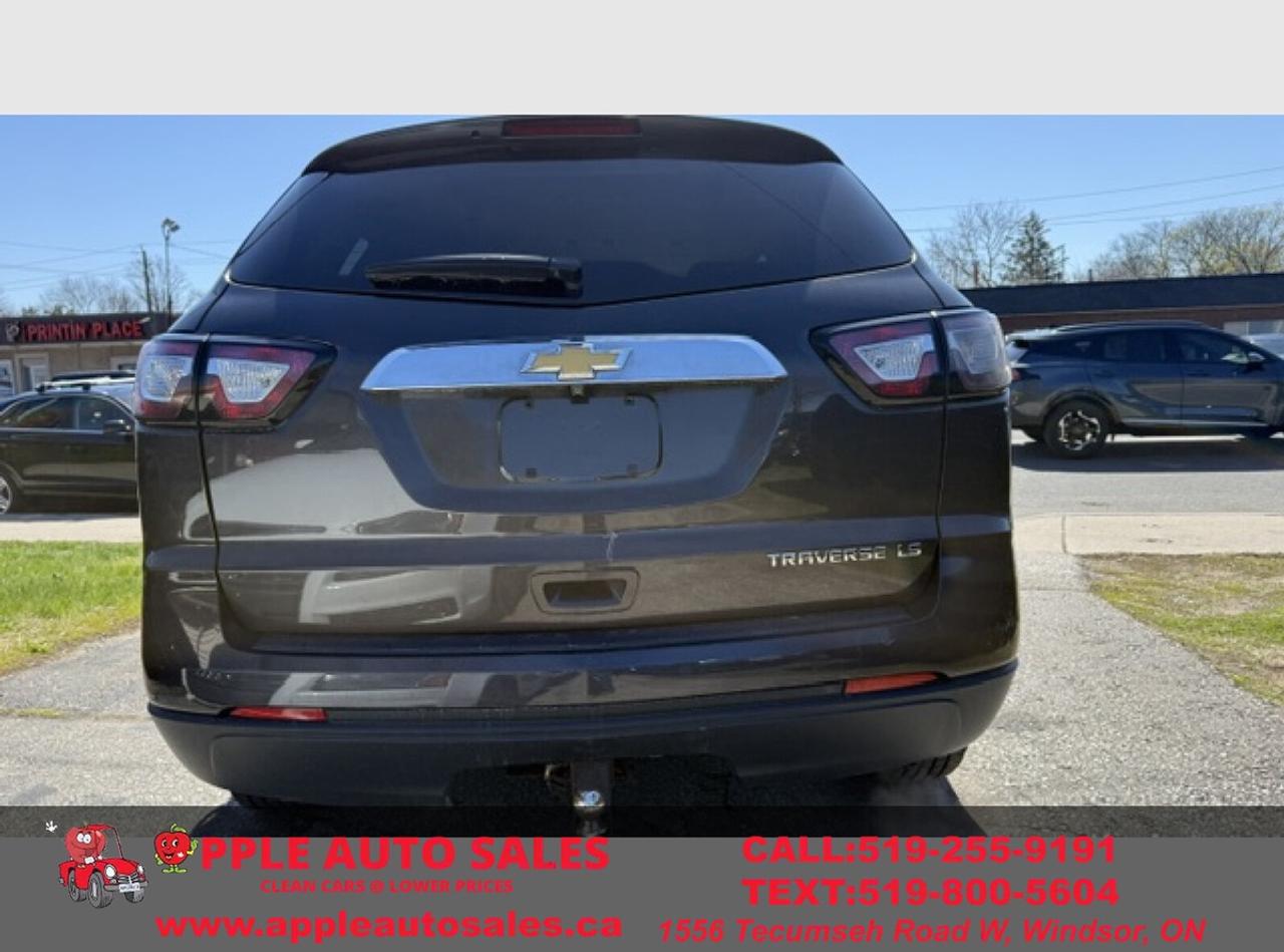 2014 Chevrolet Traverse LS Photo4