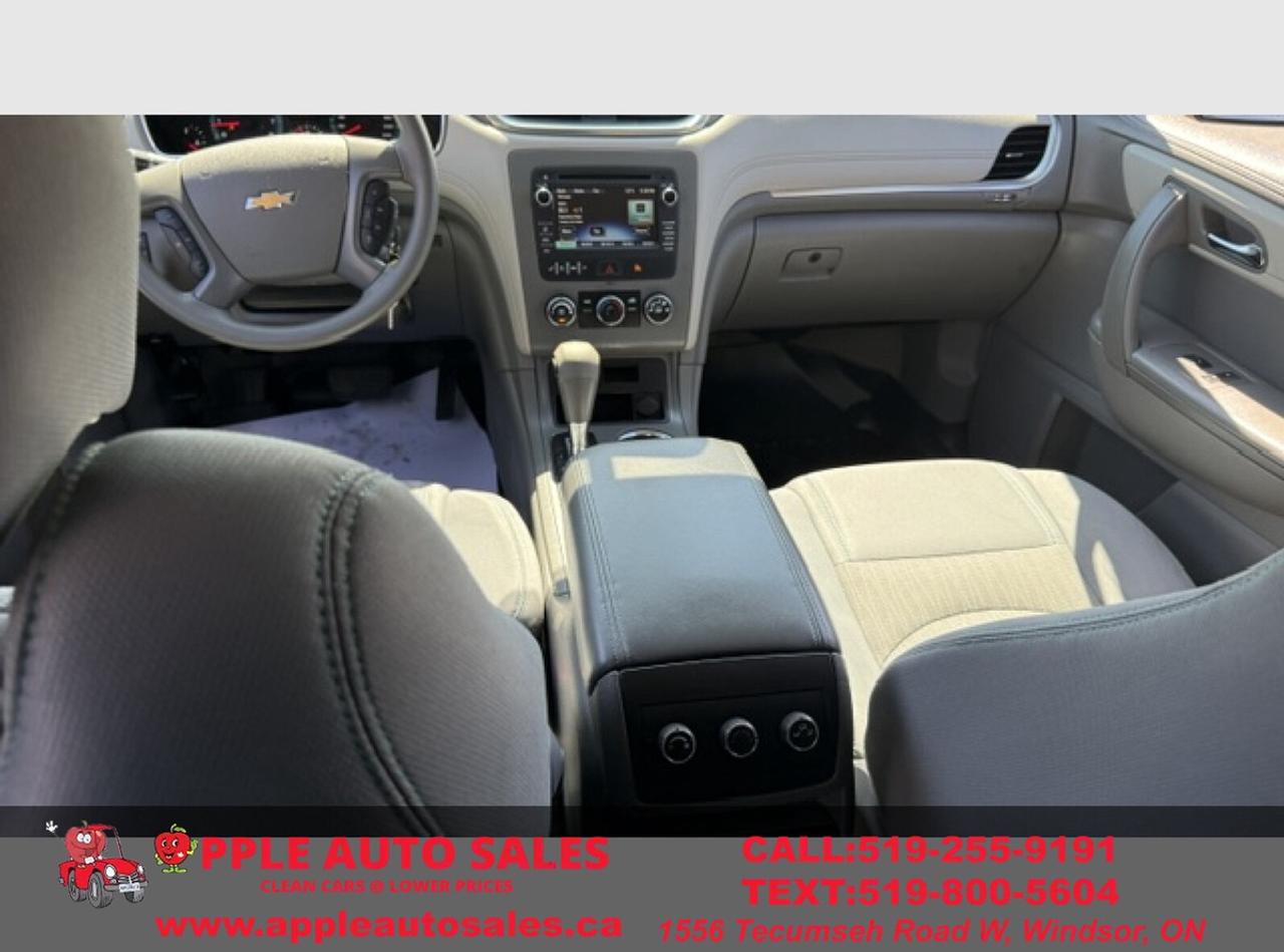 2014 Chevrolet Traverse LS Photo