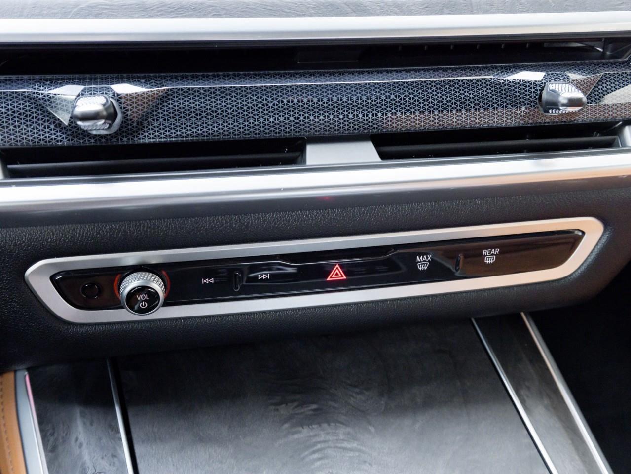 2024 BMW X5 xDrive40i 4dr All-Wheel Drive Sports Activity Vehicle Photo