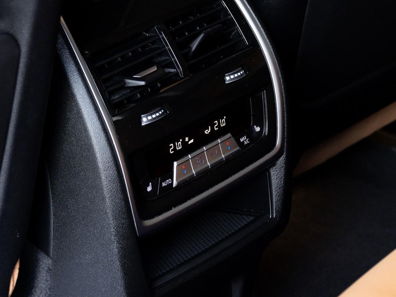 2024 BMW X5 xDrive40i 4dr All-Wheel Drive Sports Activity Vehicle Photo