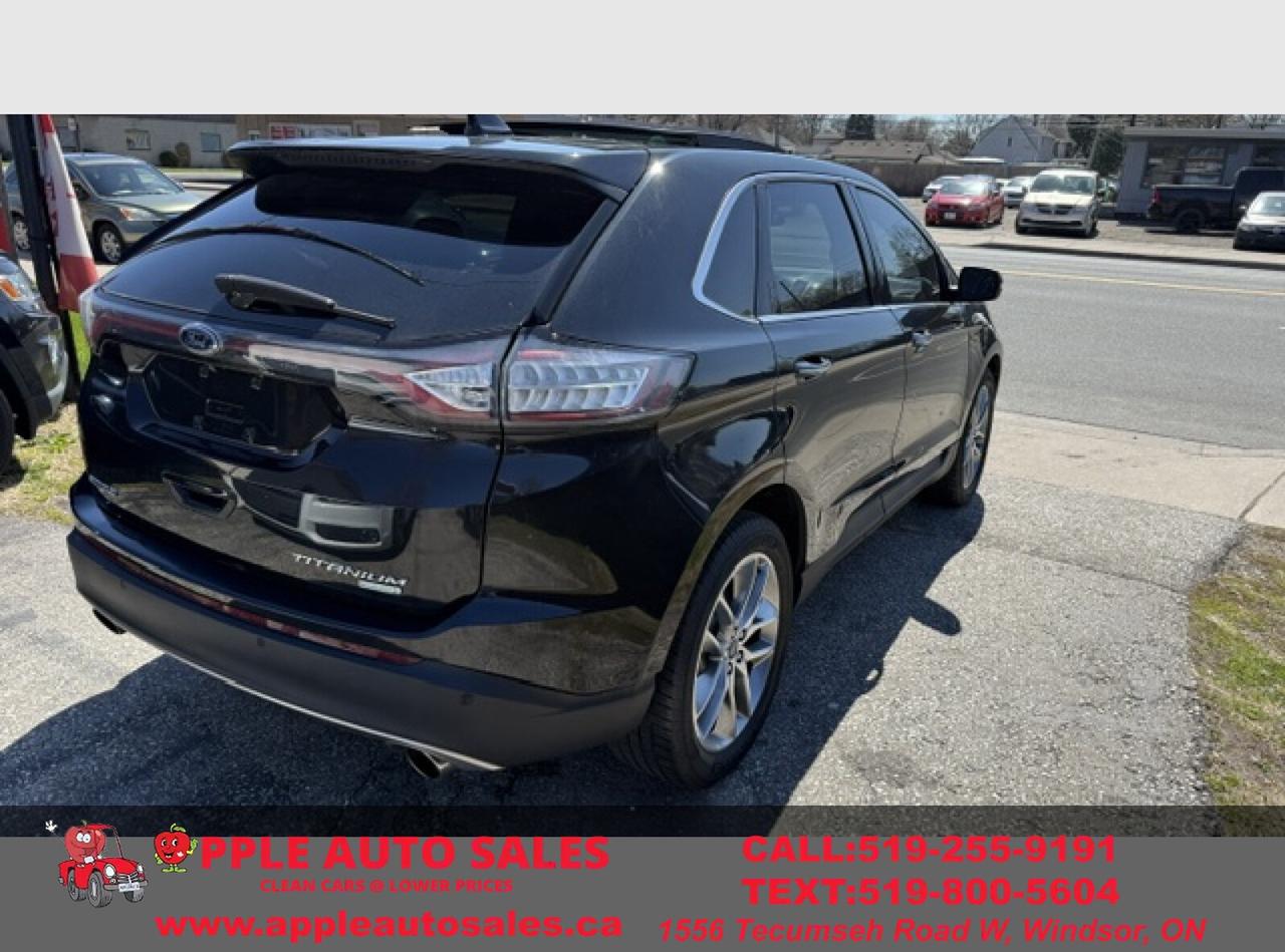 2015 Ford Edge Titanium Photo3