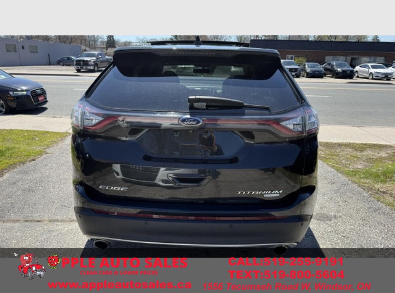 2015 Ford Edge Titanium Photo4
