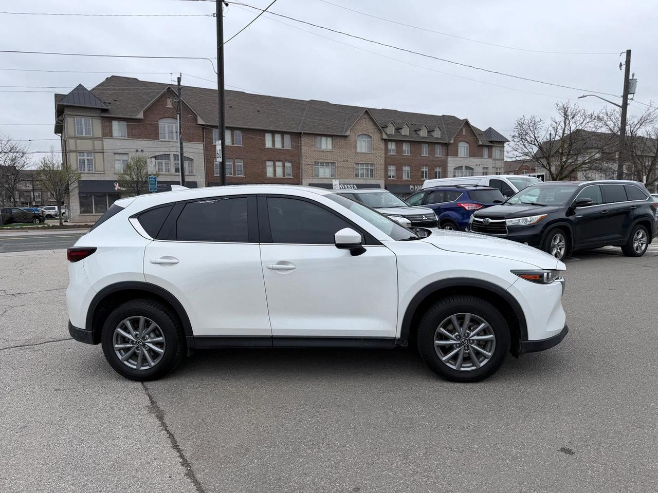 2025 Mazda CX-5 Preferred Photo