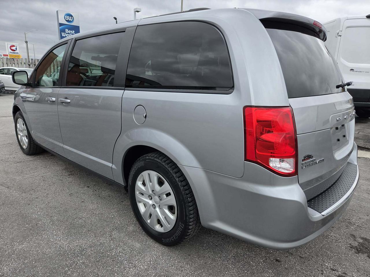 2018 Dodge Grand Caravan SXT 2WD Photo