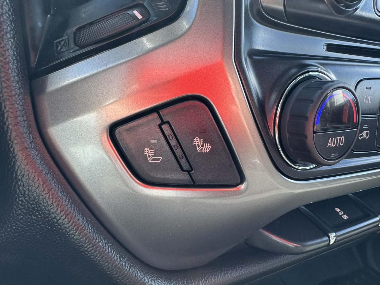 2017 Chevrolet Silverado 1500 4WD Double Cab 143.5  LT w-1LT Photo