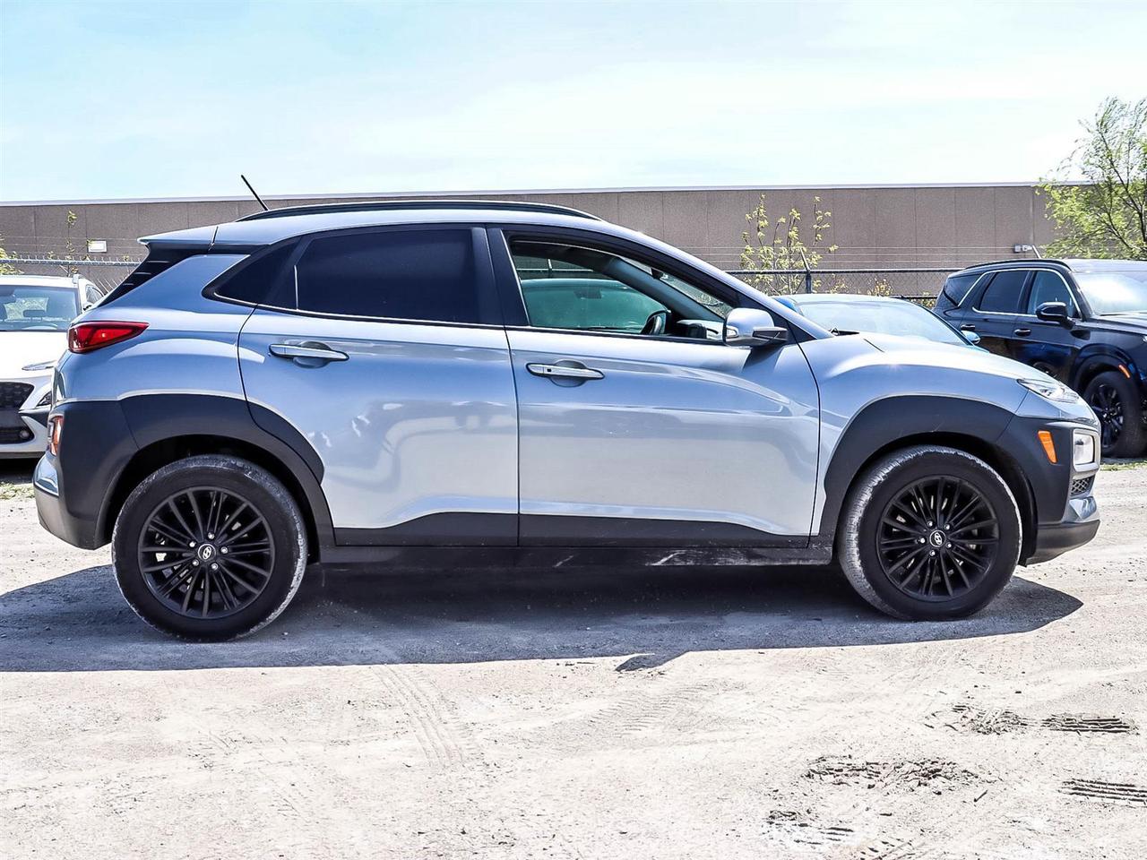 2021 Hyundai KONA LUXURY Photo