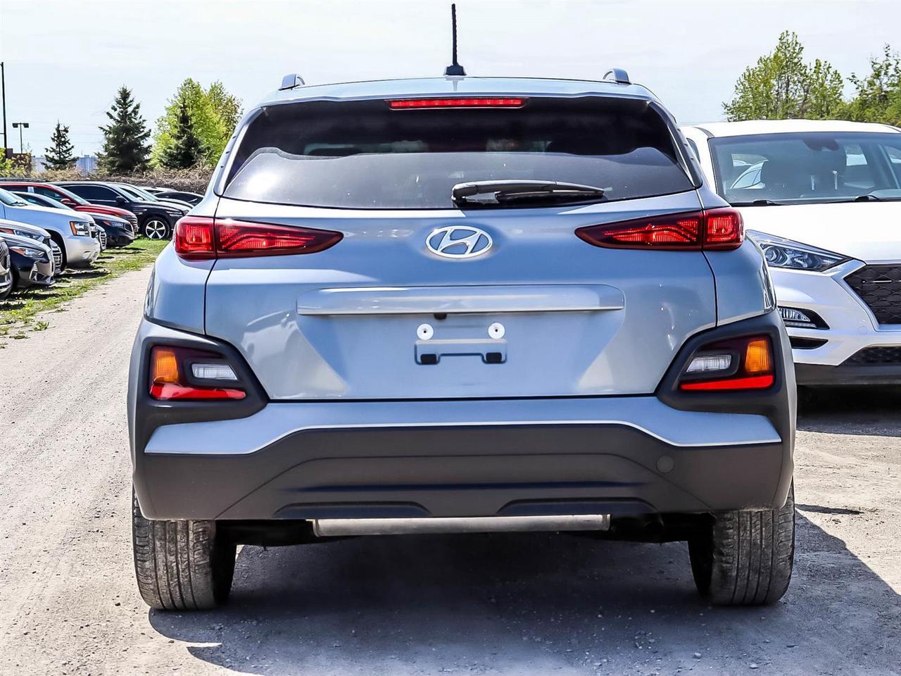 2021 Hyundai KONA LUXURY Photo3
