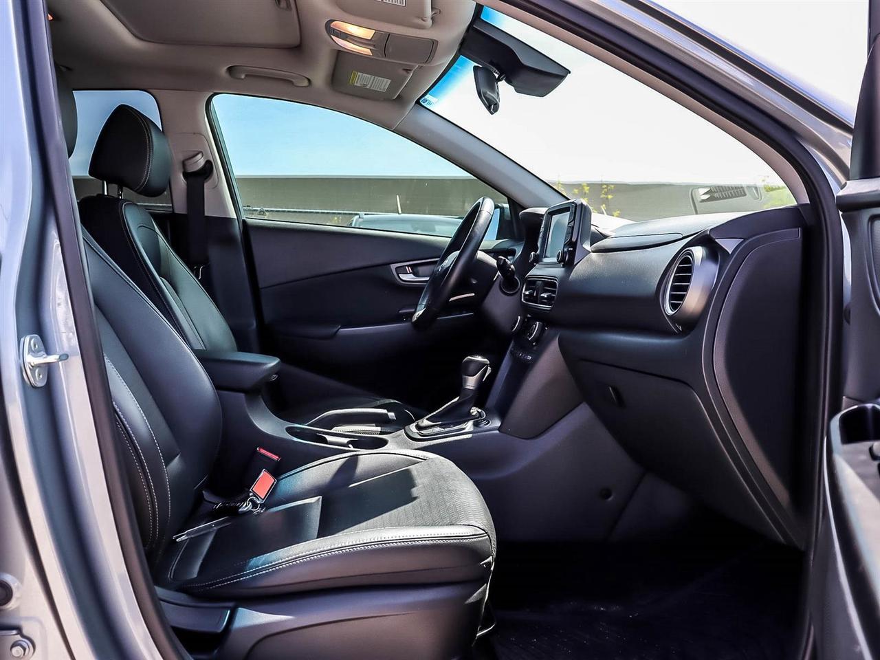 2021 Hyundai KONA LUXURY Photo