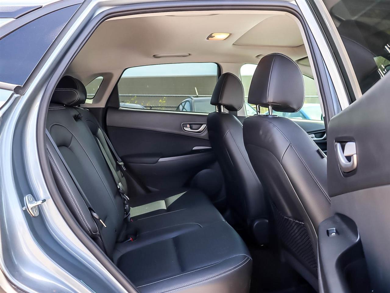 2021 Hyundai KONA LUXURY Photo