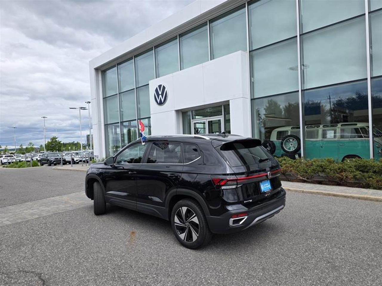2026 Volkswagen Taos Highline 4MOTION Photo