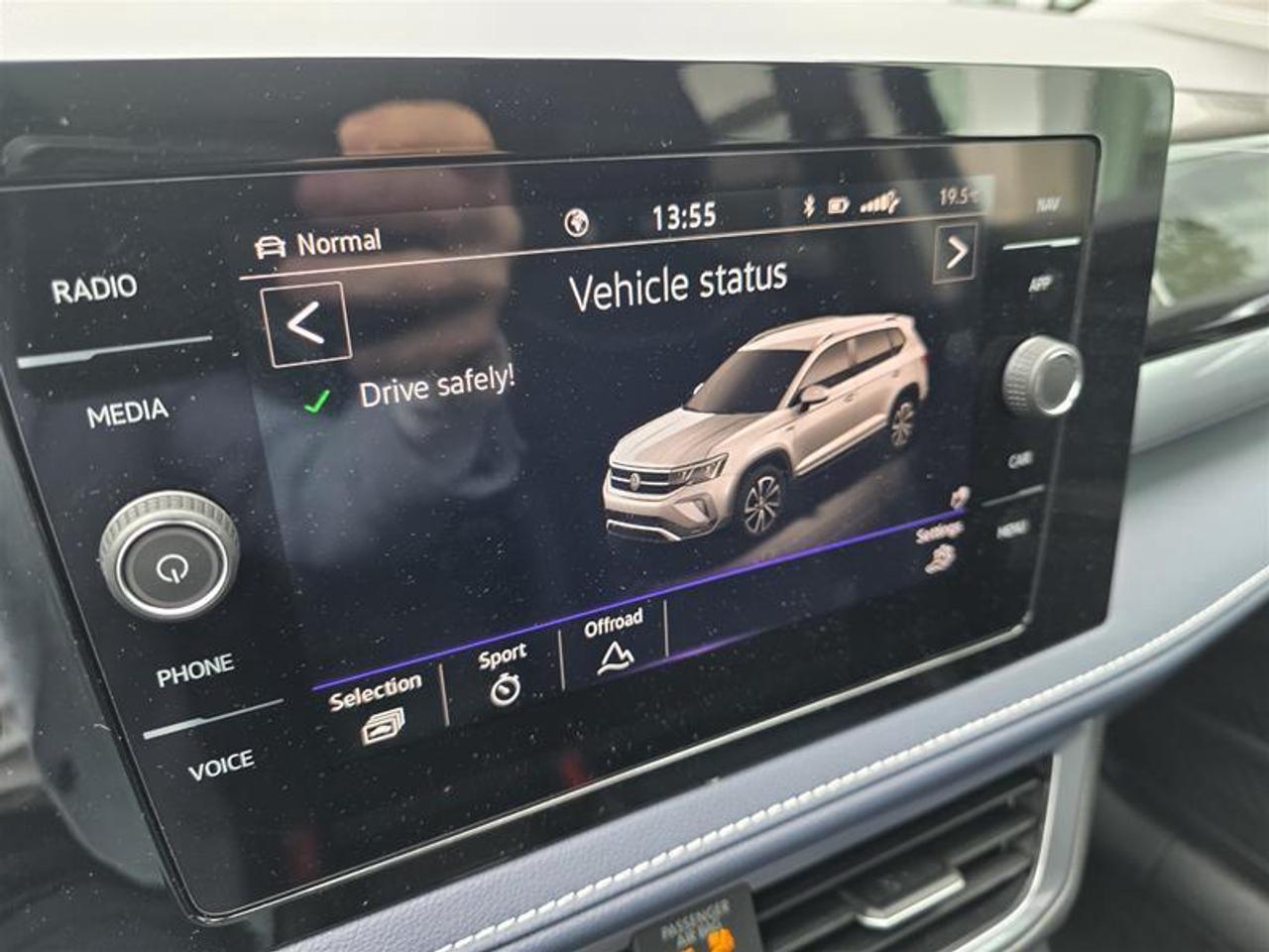 2026 Volkswagen Taos Highline 4MOTION Photo