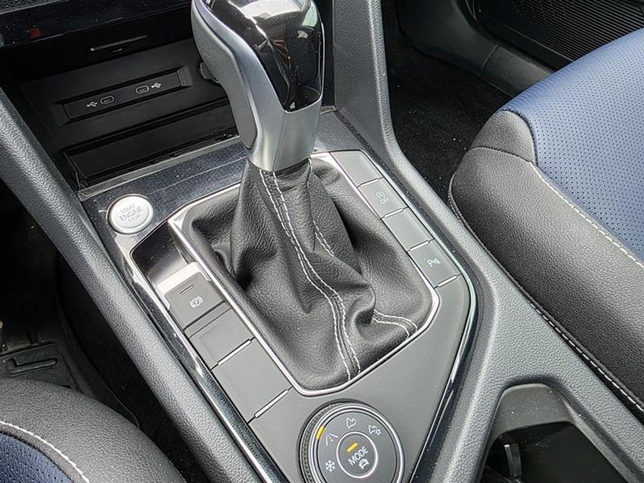 2026 Volkswagen Taos Highline 4MOTION Photo