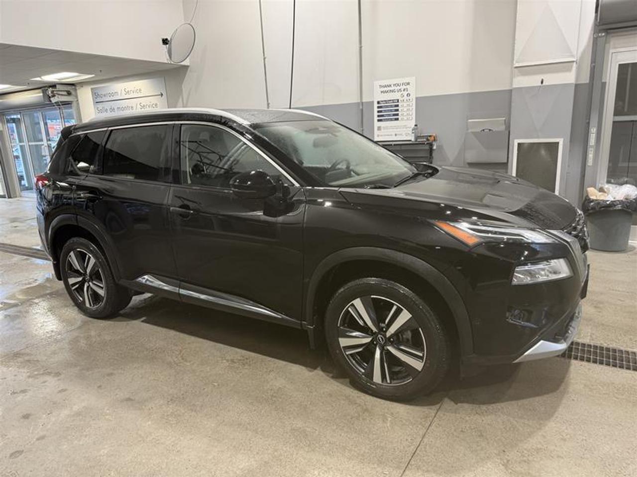 2023 Nissan Rogue Platinum CVT Photo