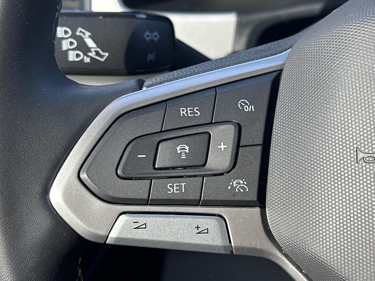 2023 Volkswagen Atlas Highline 3.6 FSI 4MOTION Photo