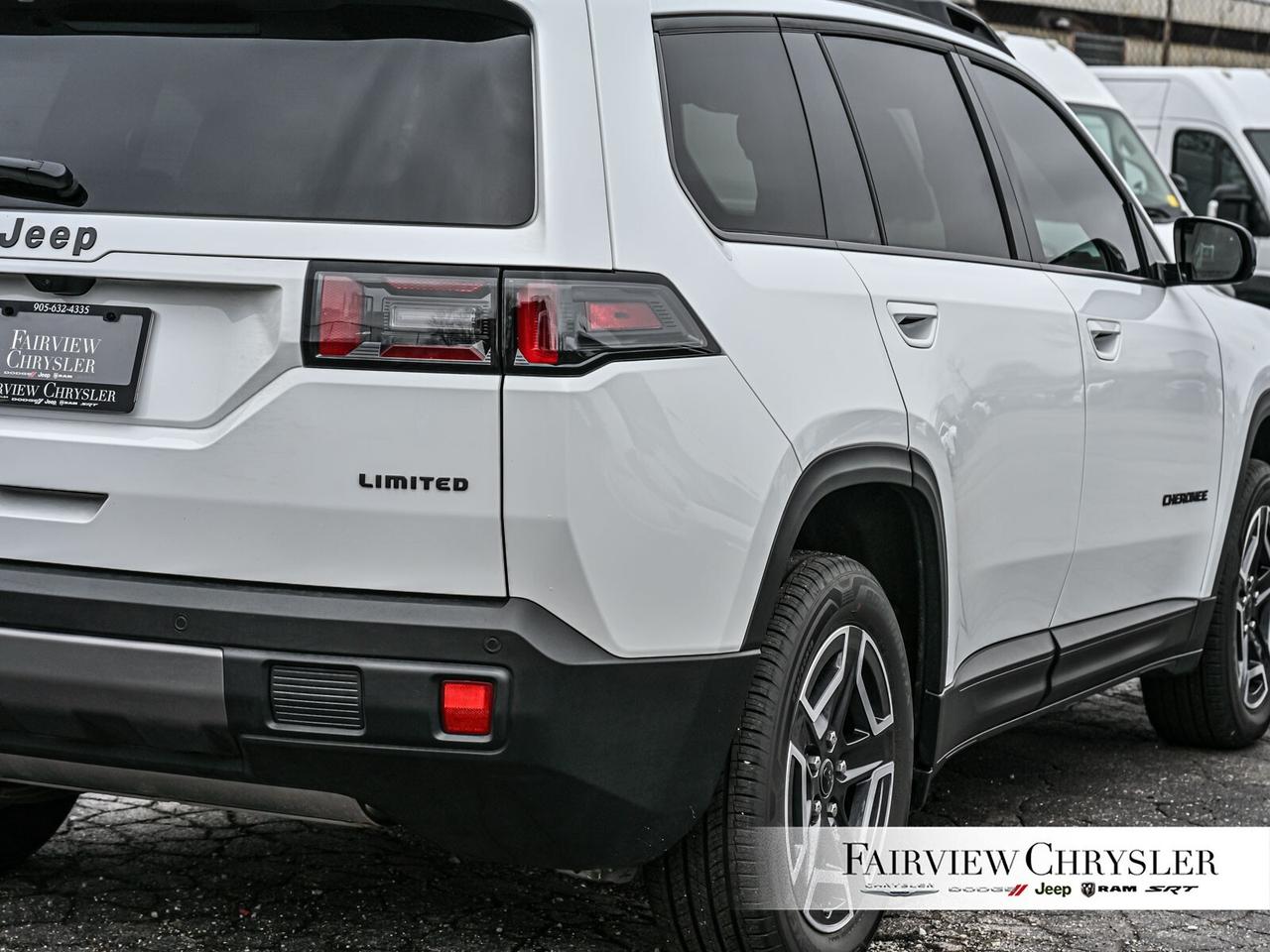 2026 Jeep Cherokee Laredo/Limited LIMITED   DUAL PANO ROOF   CARPLAY Photo
