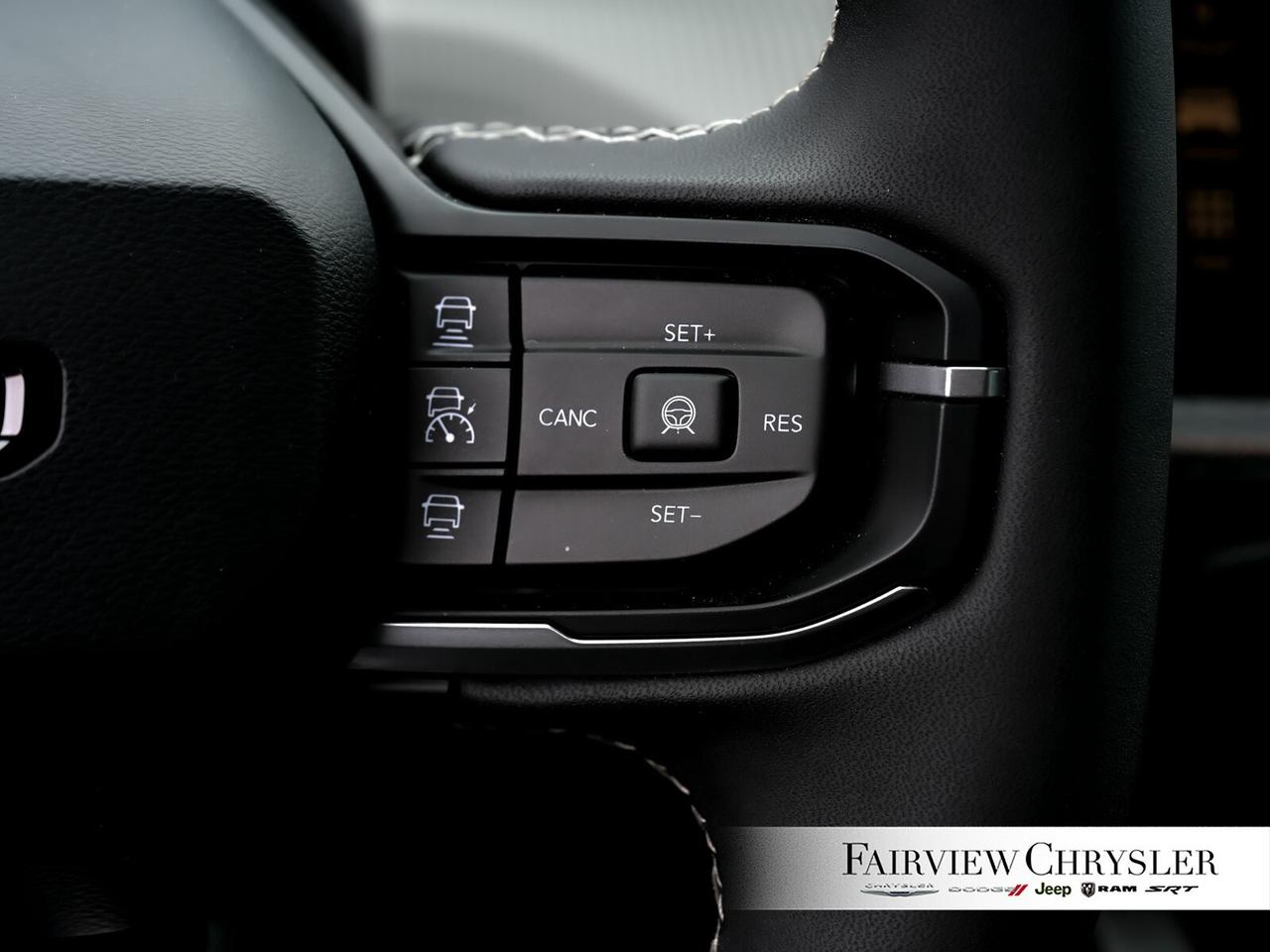 2026 Jeep Cherokee Laredo/Limited LIMITED   DUAL PANO ROOF   CARPLAY Photo