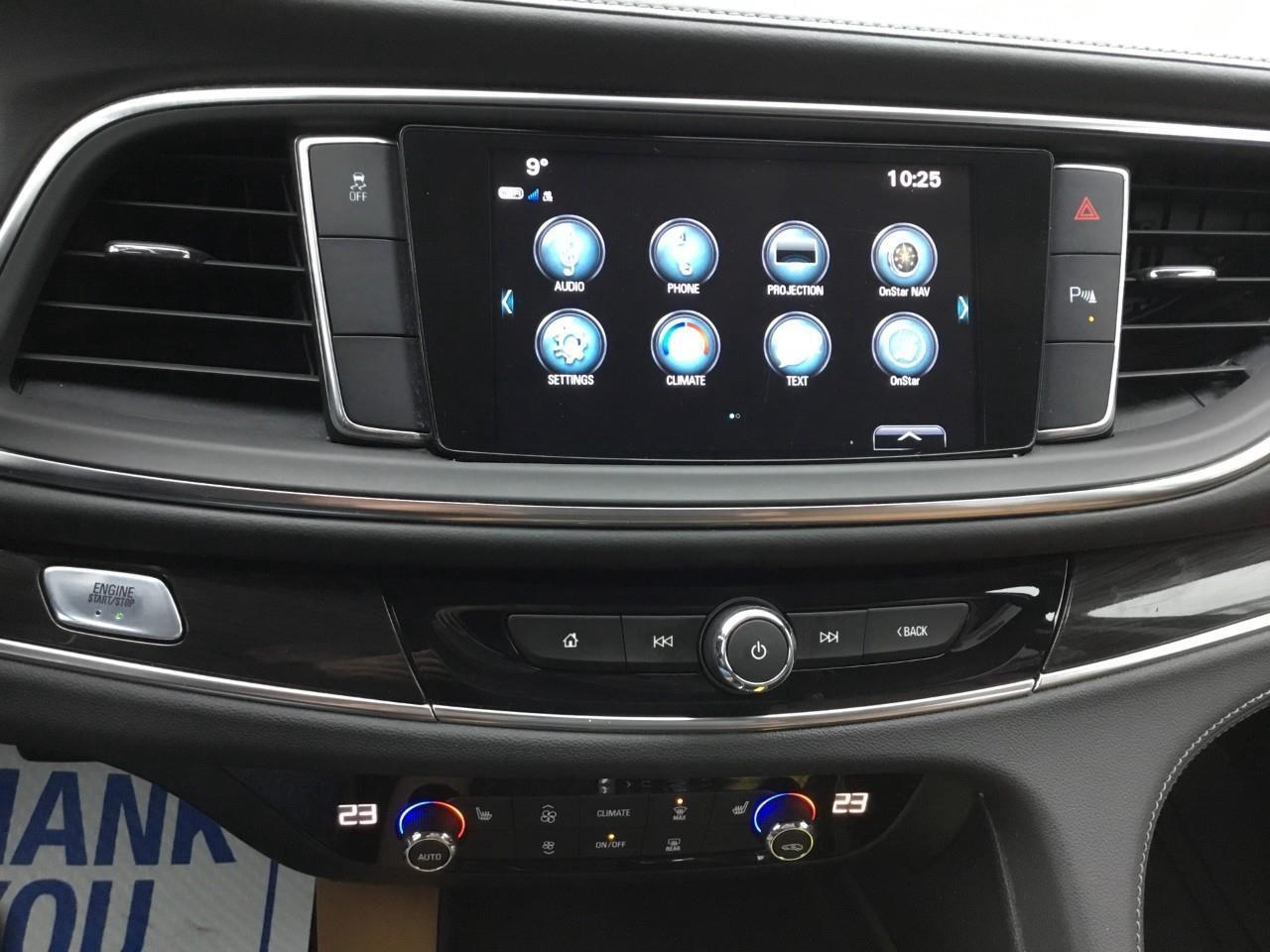 2019 Buick Enclave Essence Photo